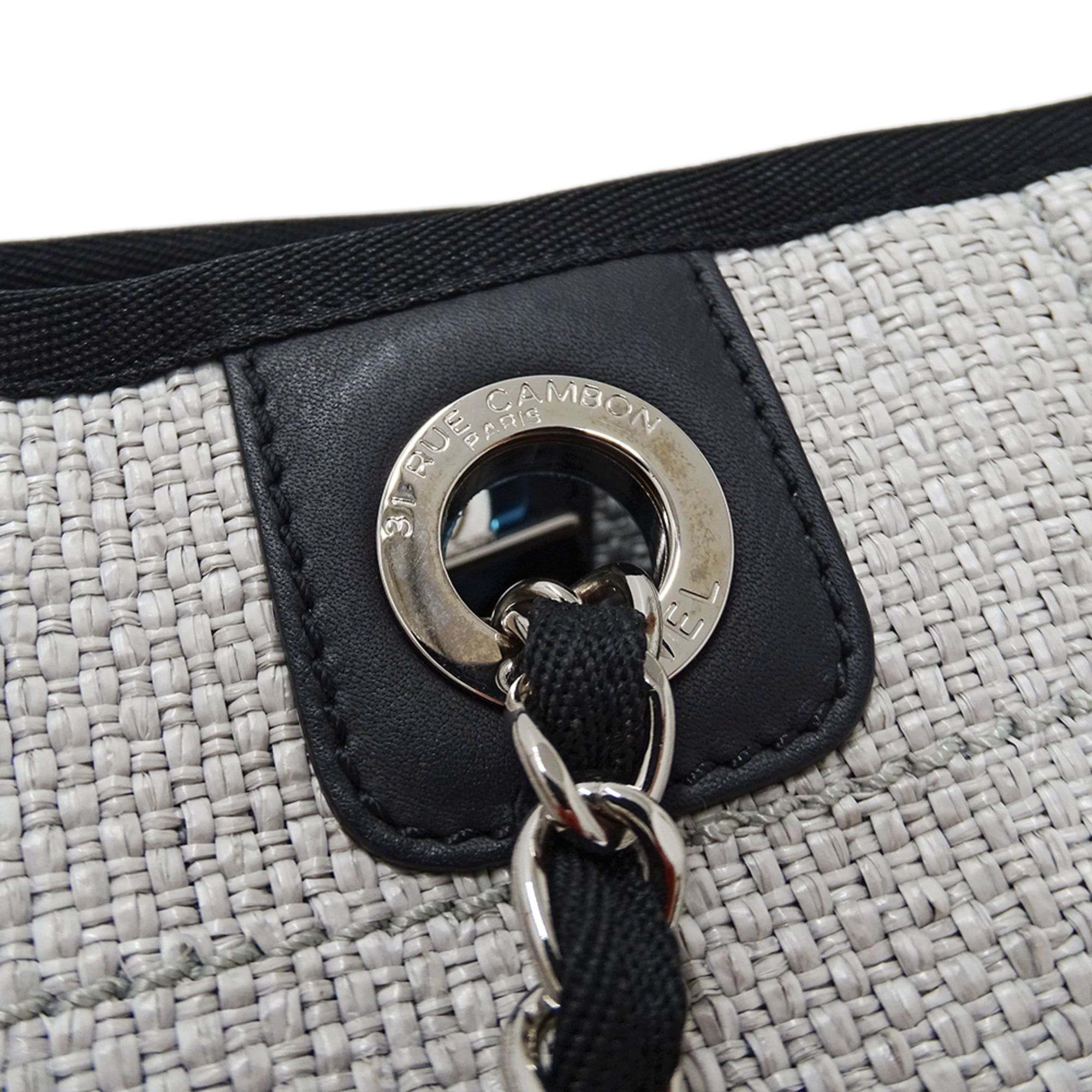 Chanel Gray Raffia Handbag Tote Bag (Pre-Owned)