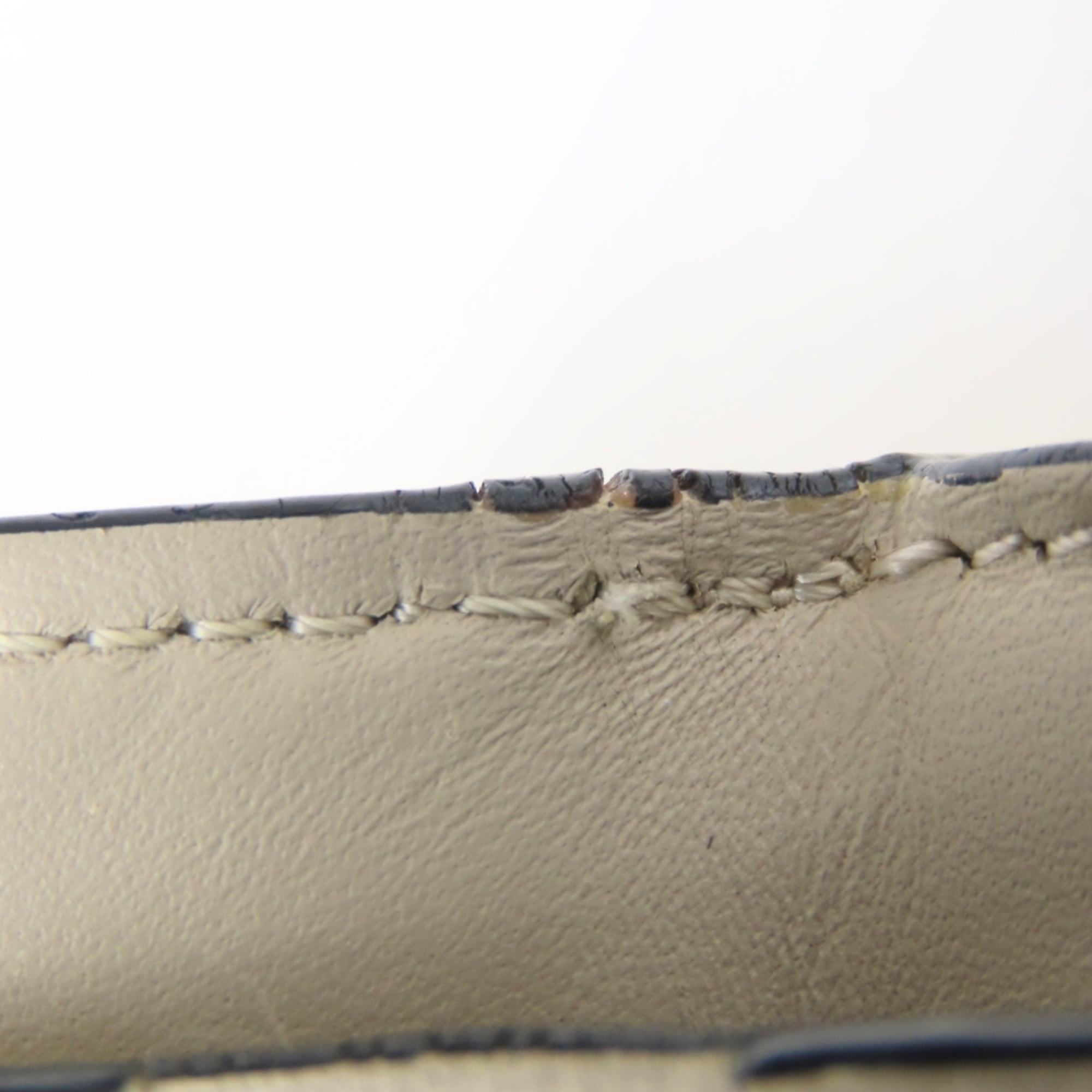Loewe Grayish Leather Wallet (Bi-Fold) (Pre-Owned)