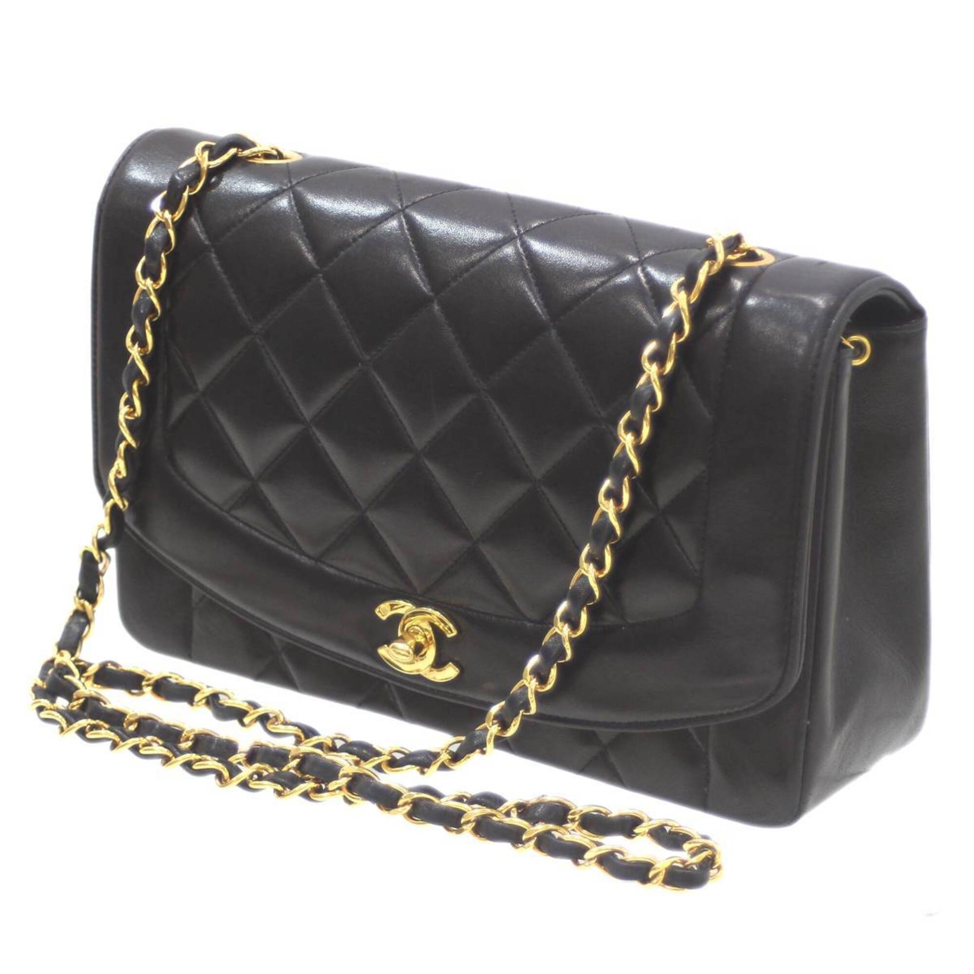 Chanel Matelasse Black Shoulder Bag (Pre-Owned)