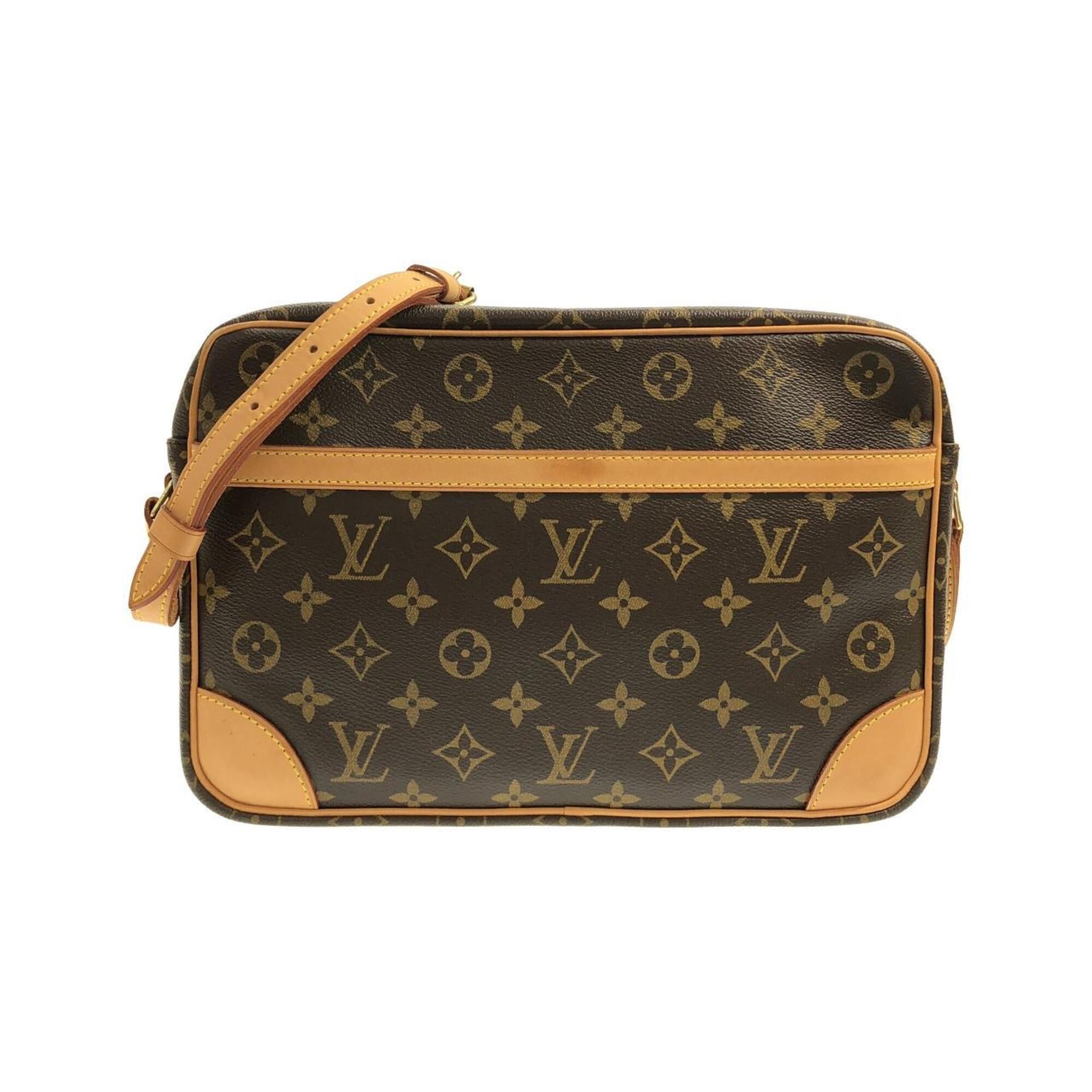 Louis Vuitton Brown Coated Canvas Shoulder Bag (Pre-Owned)