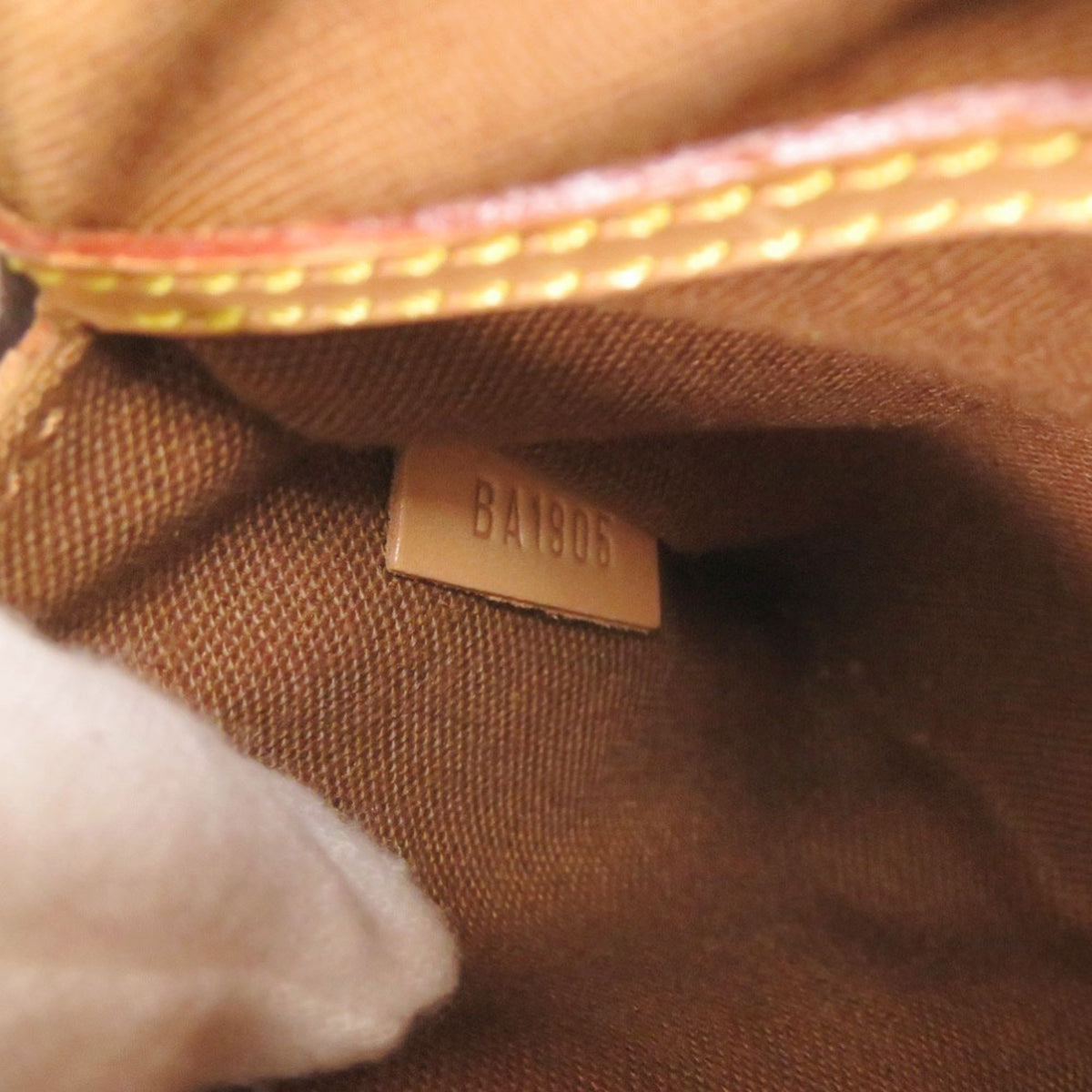 Louis Vuitton Brown Monogram Monogram Handbag (Pre-Owned)