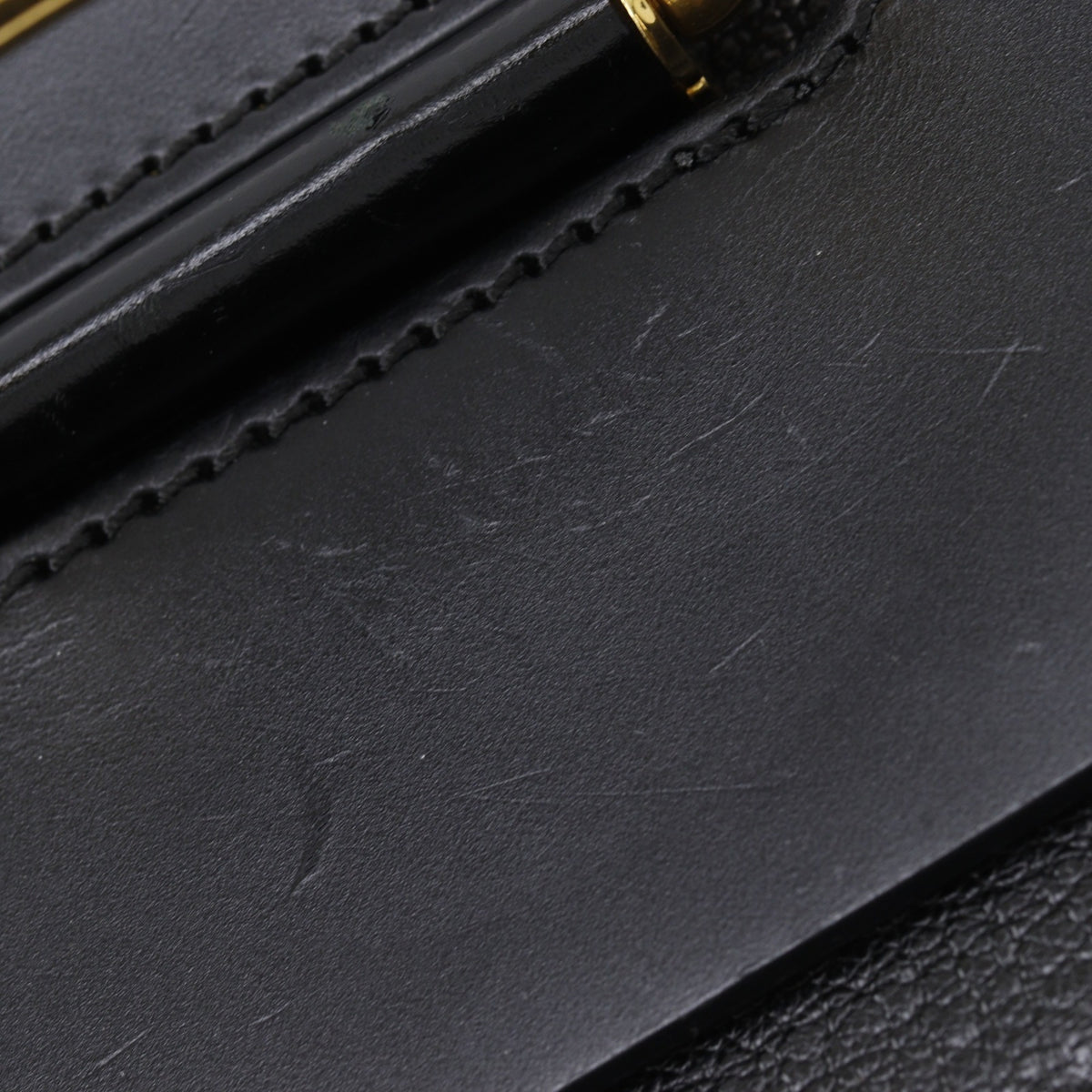 Burberry Black Leather Shoulder Bag (Pre-Owned)