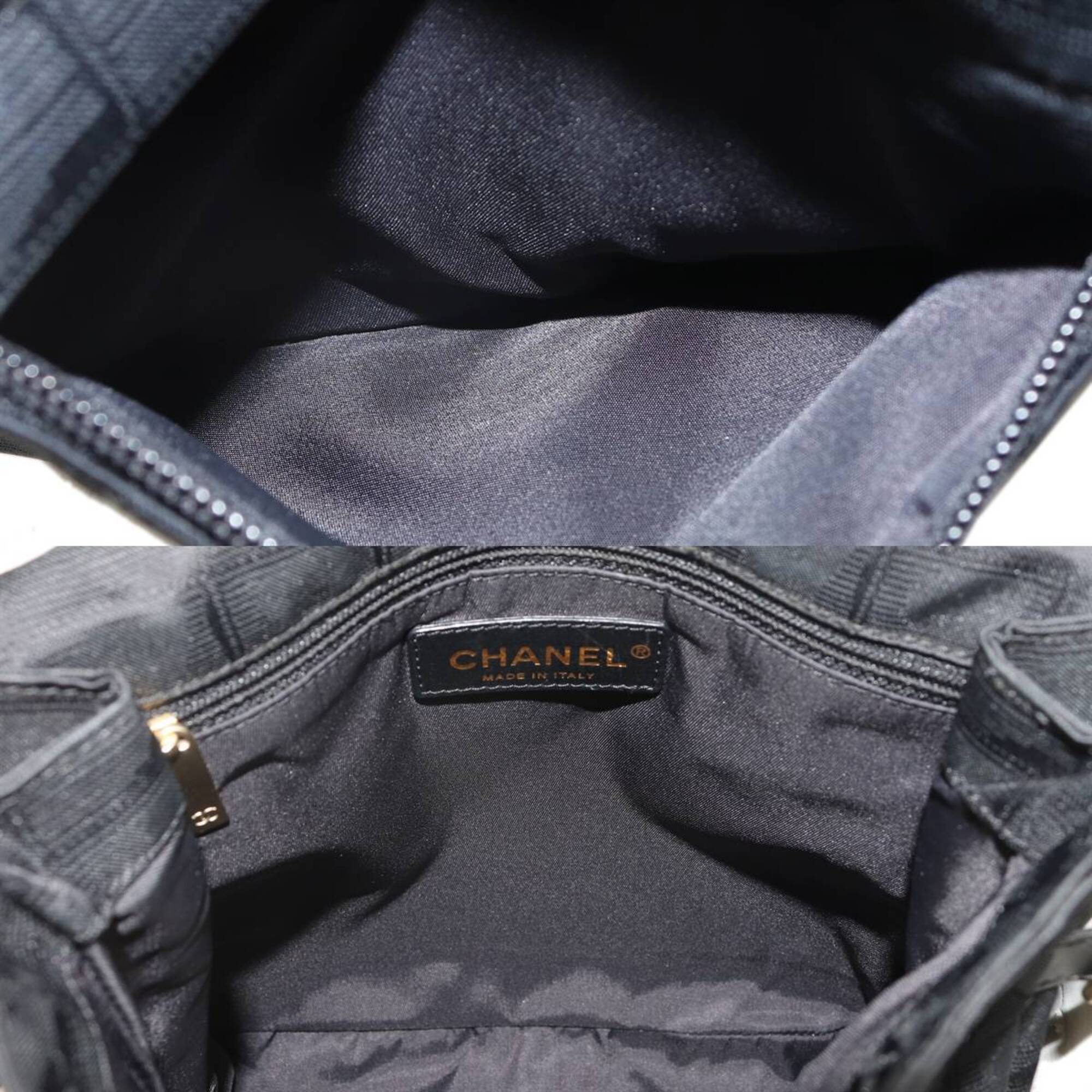 Chanel New Travel Line Black Shoulder Bag (Pre-Owned)