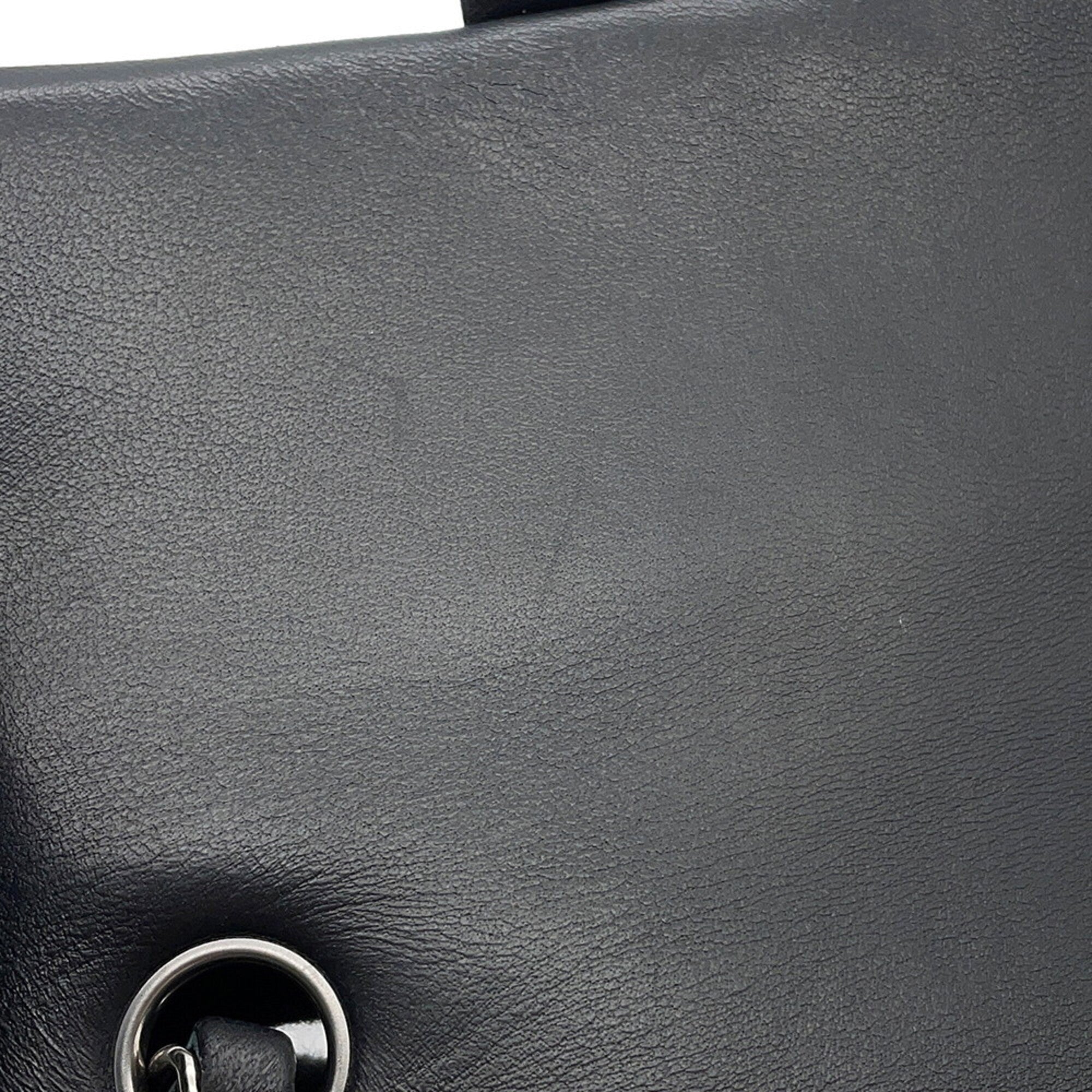 Chanel Black Leather Handbag Shoulder Bag (Pre-Owned)