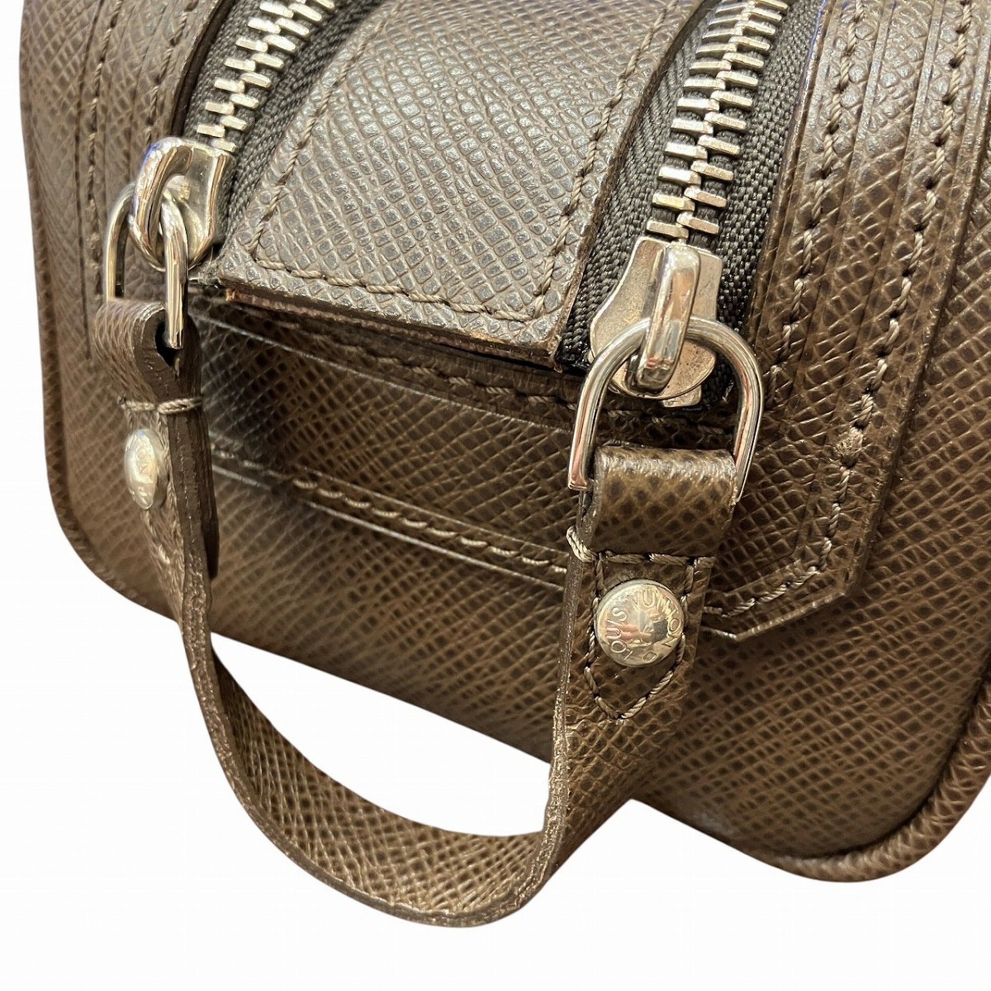 Louis Vuitton Brown Leather Clutch Bag (Pre-Owned)