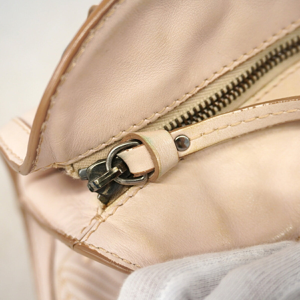 Celine Light Pink Leather Handbag (Pre-Owned)