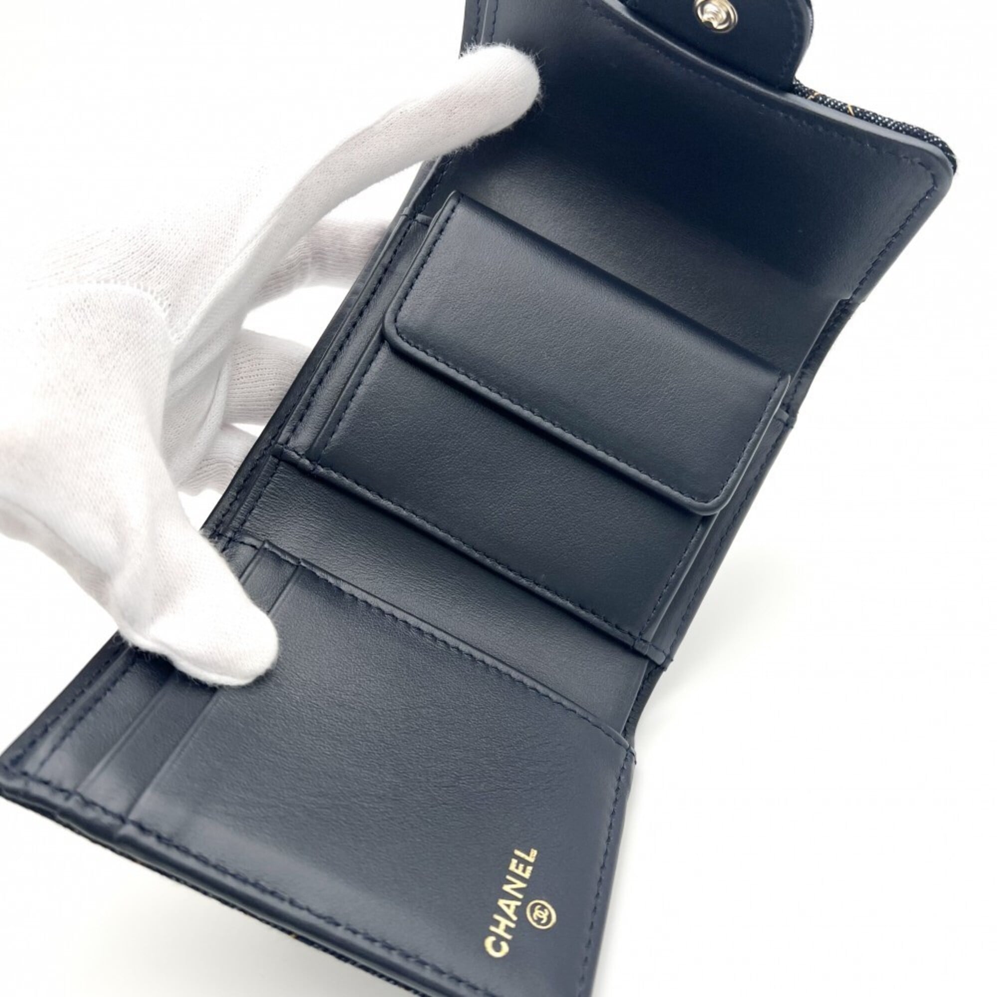 Chanel Navy Denim Wallet (Bi-Fold) (Pre-Owned)