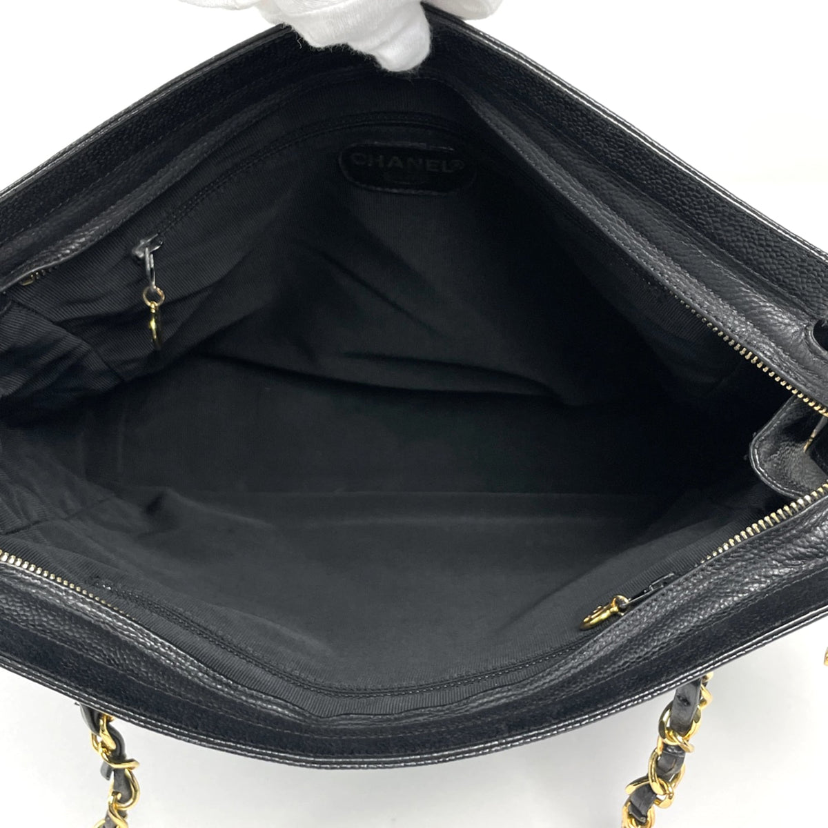 Chanel Black Grained Calfskin Tote Bag (Pre-Owned)