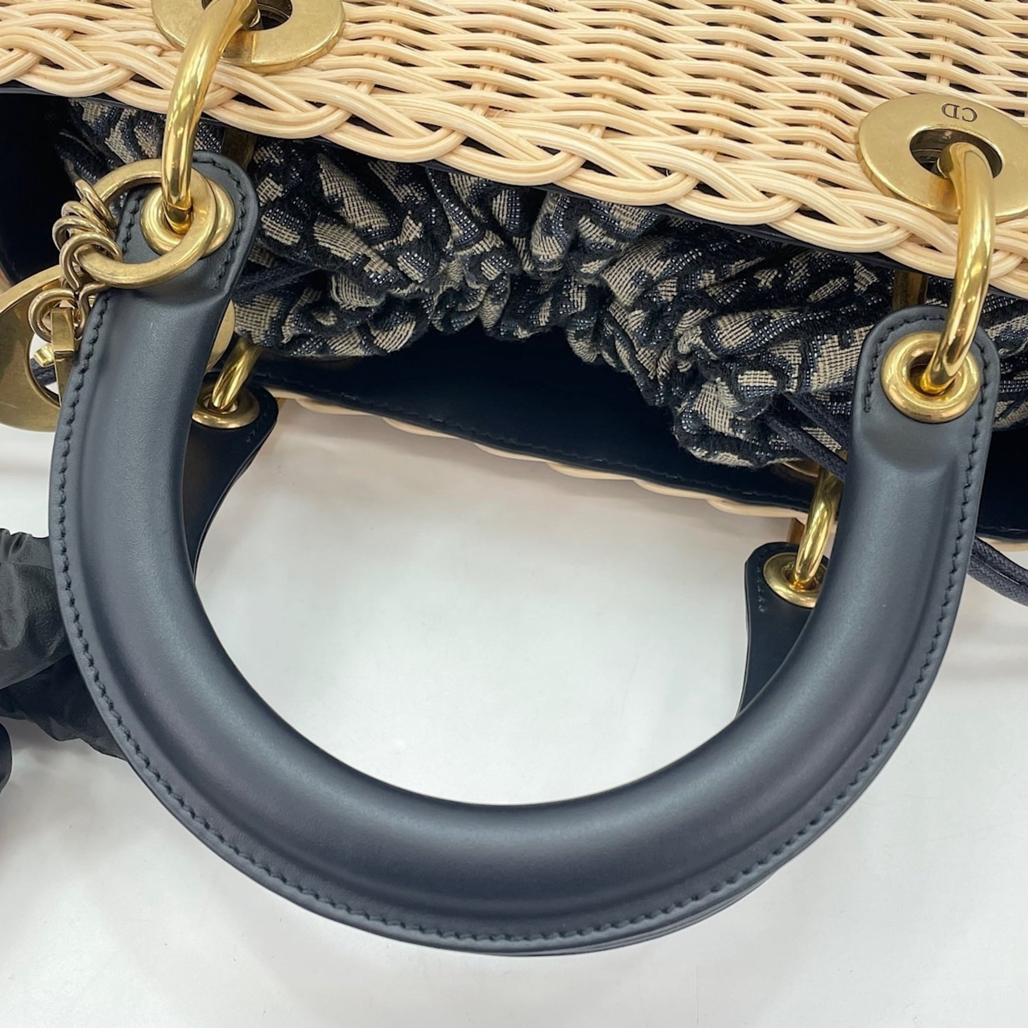 Christian Dior Beige Handbag Shoulder Bag (Pre-Owned)