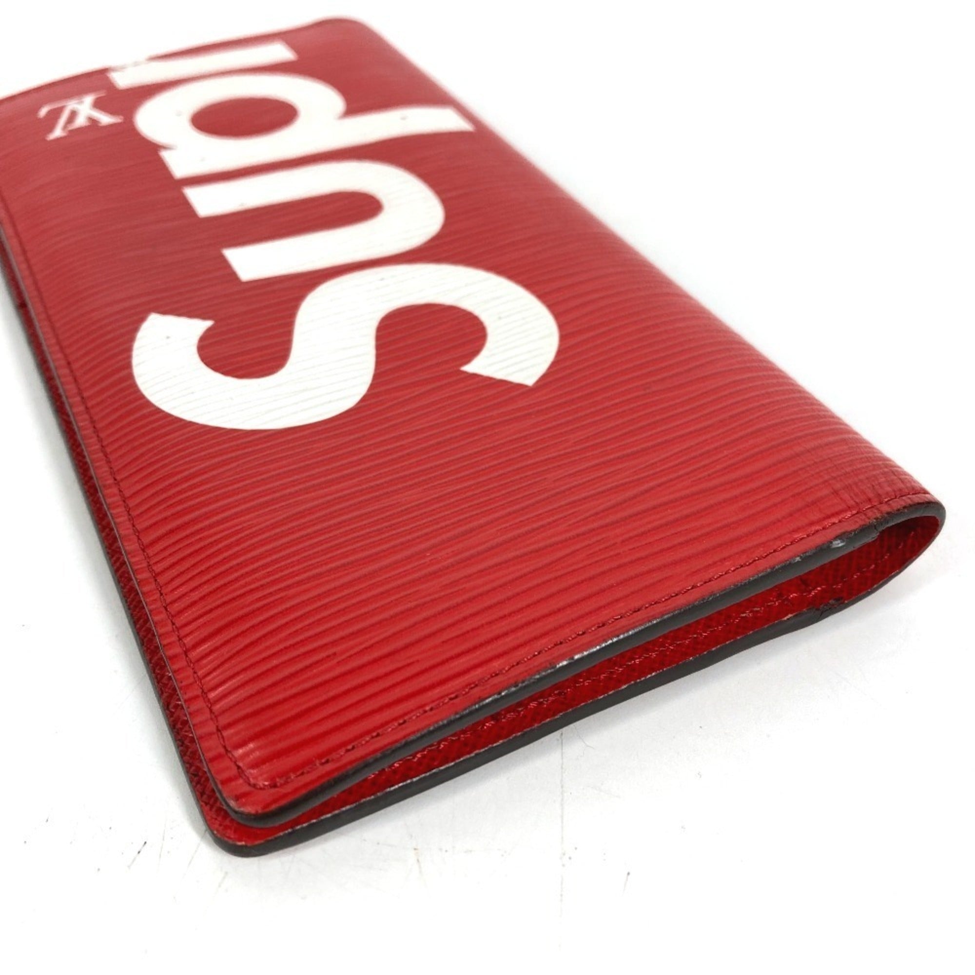 Louis Vuitton Epi Red Color Epi Leather Long Wallet (Bi-Fold) (Pre-Owned)