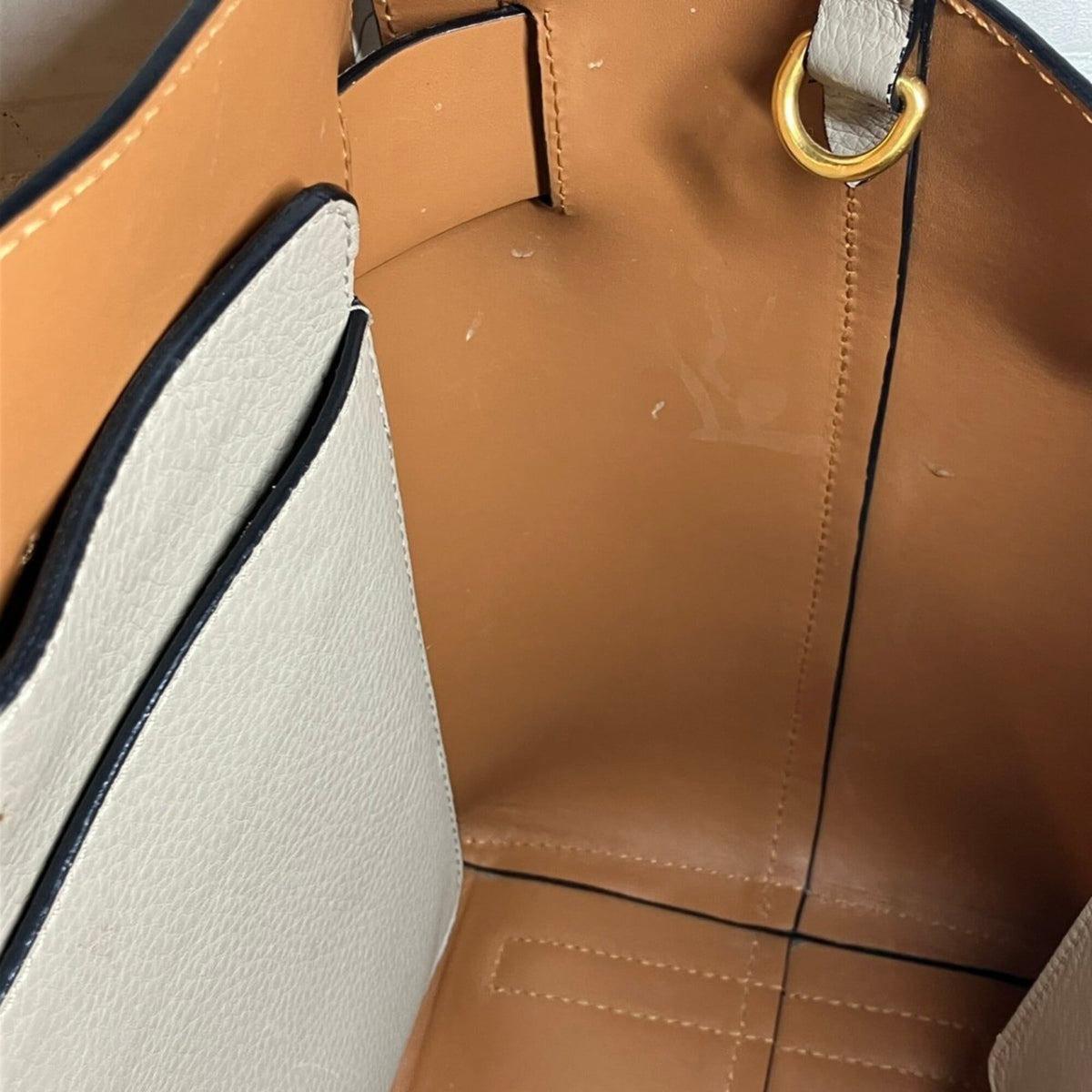 Burberry Grayish Leather Tote Bag (Pre-Owned)