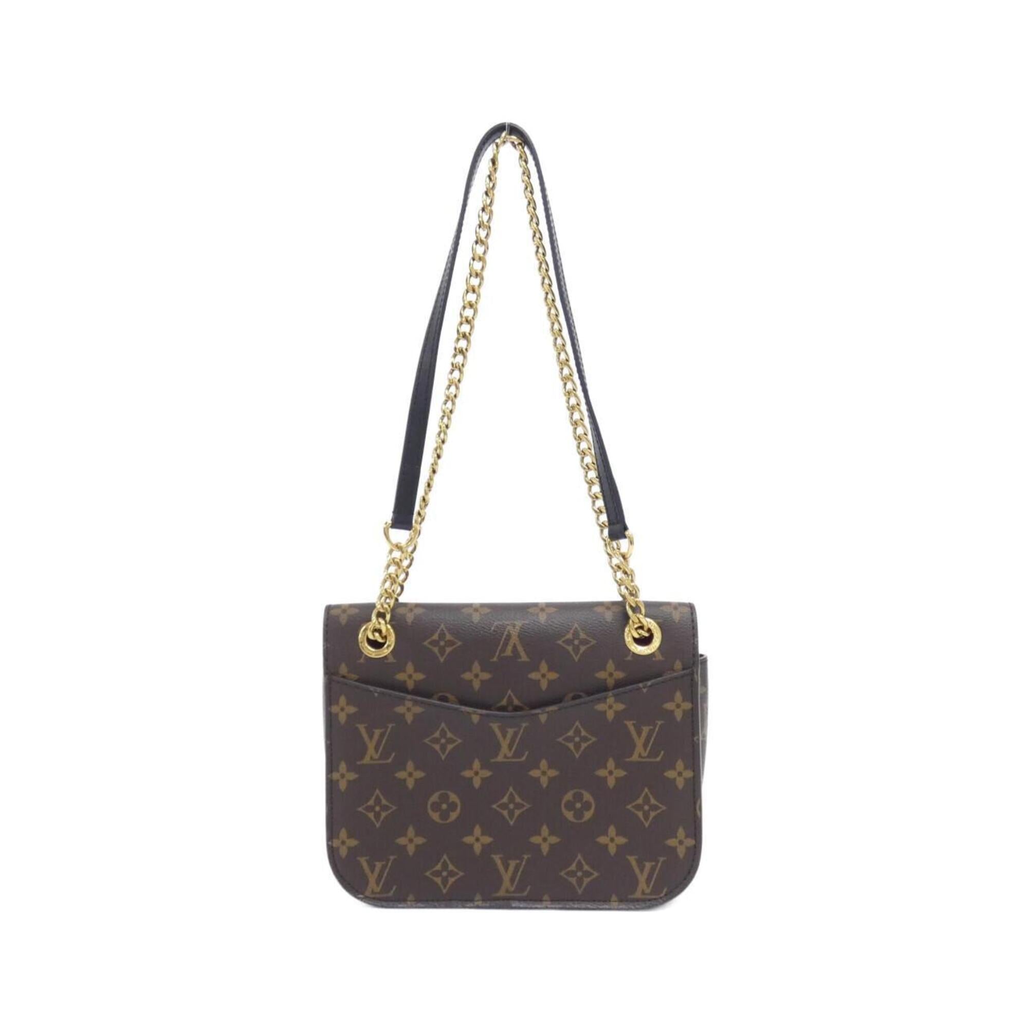 Louis Vuitton Marron Coated Canvas Shoulder Bag (Pre-Owned)