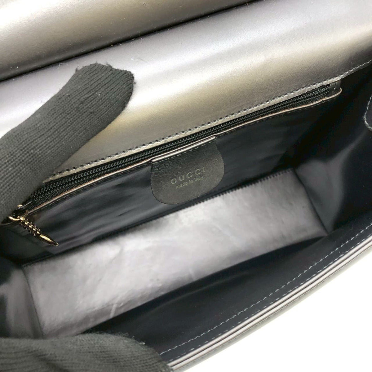 Gucci Gray Leather Shoulder Bag (Pre-Owned)