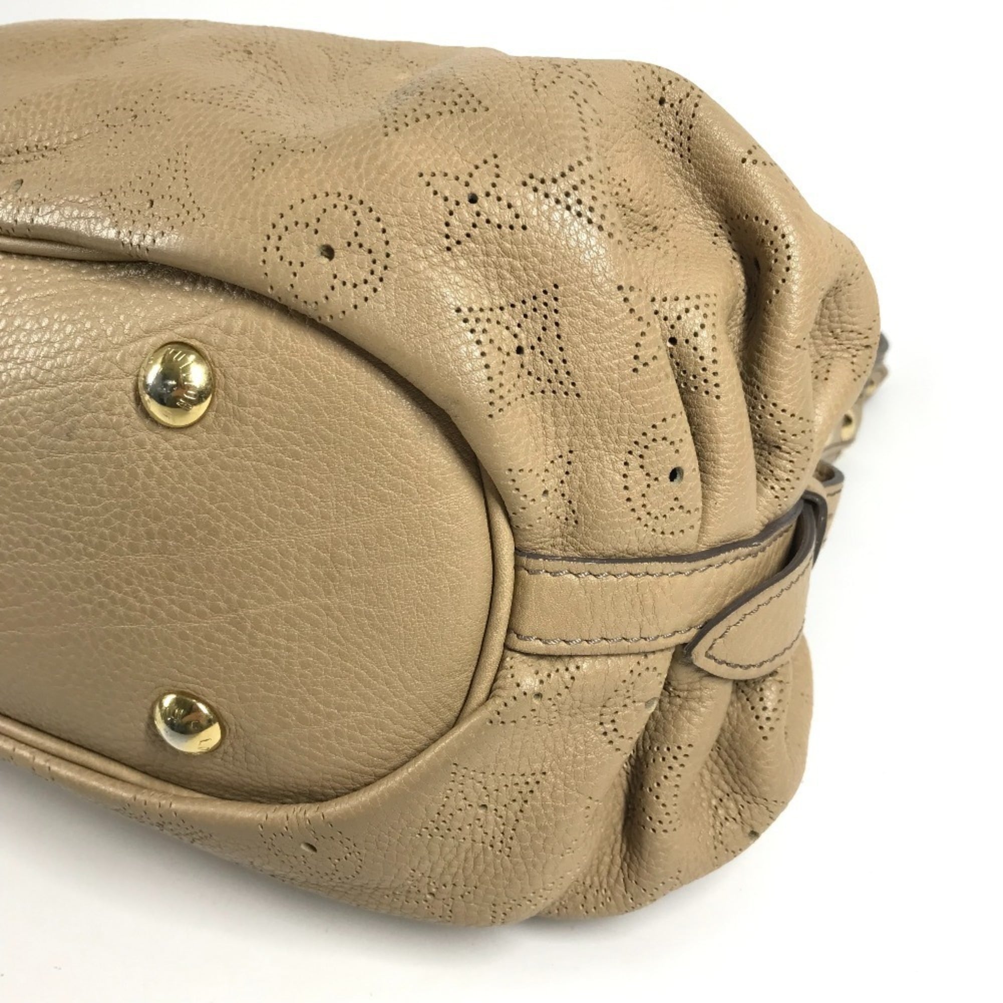 Louis Vuitton Beige Monogram Mahina Leather Leather Shoulder Bag (Pre-Owned)