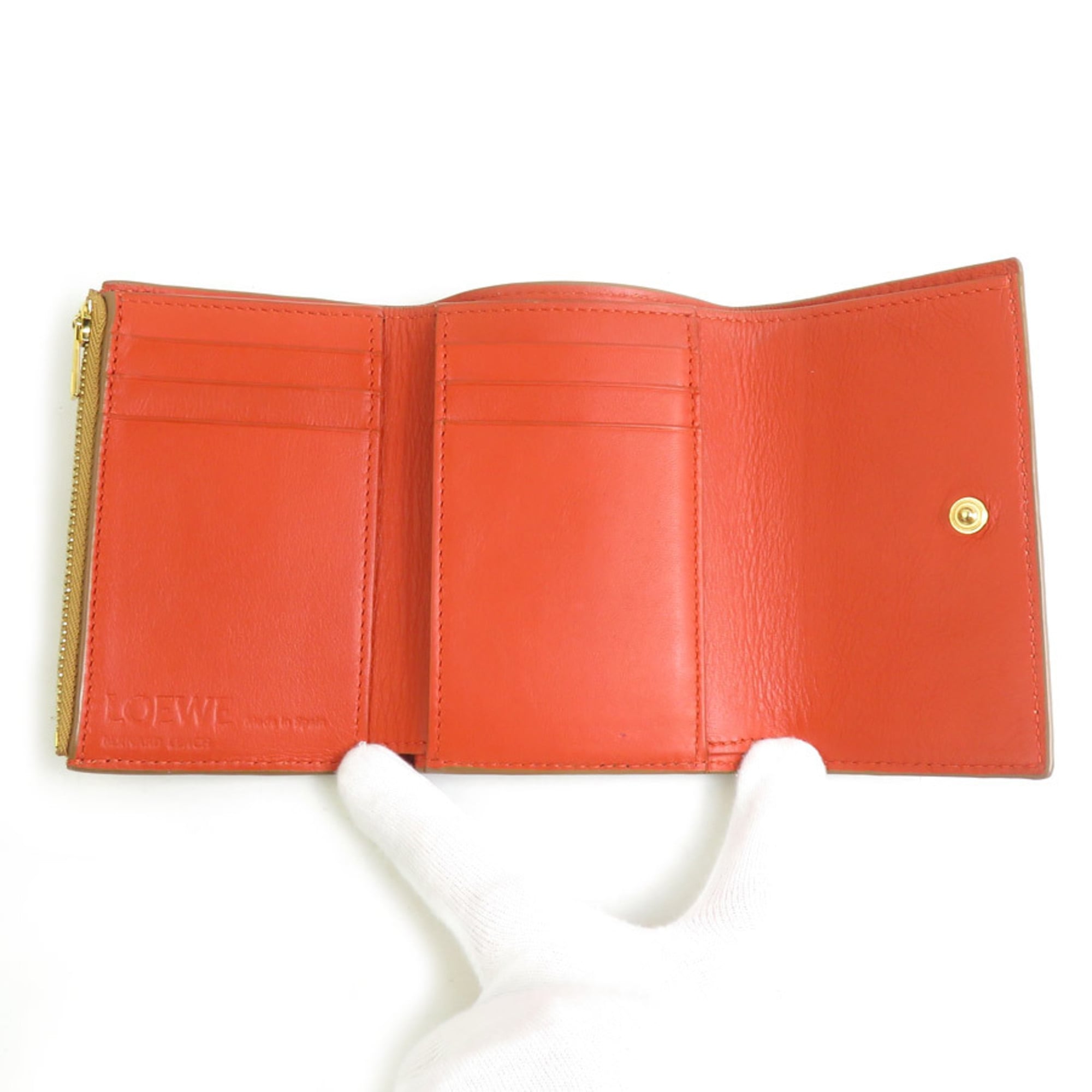 Loewe Camel Leather Wallet (Tri-Fold) (Pre-Owned)
