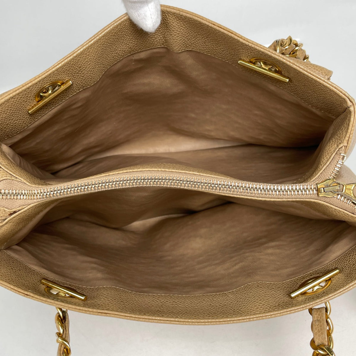 Chanel Beige Grained Calfskin Tote Bag (Pre-Owned)