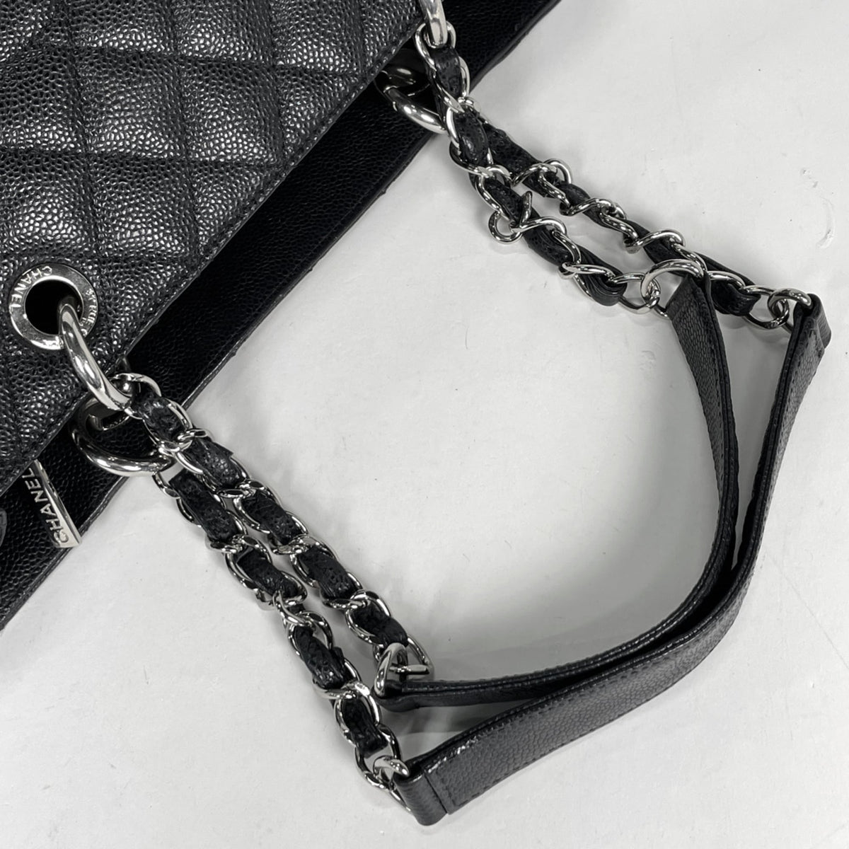 Chanel Black Grained Calfskin Tote Bag (Pre-Owned)