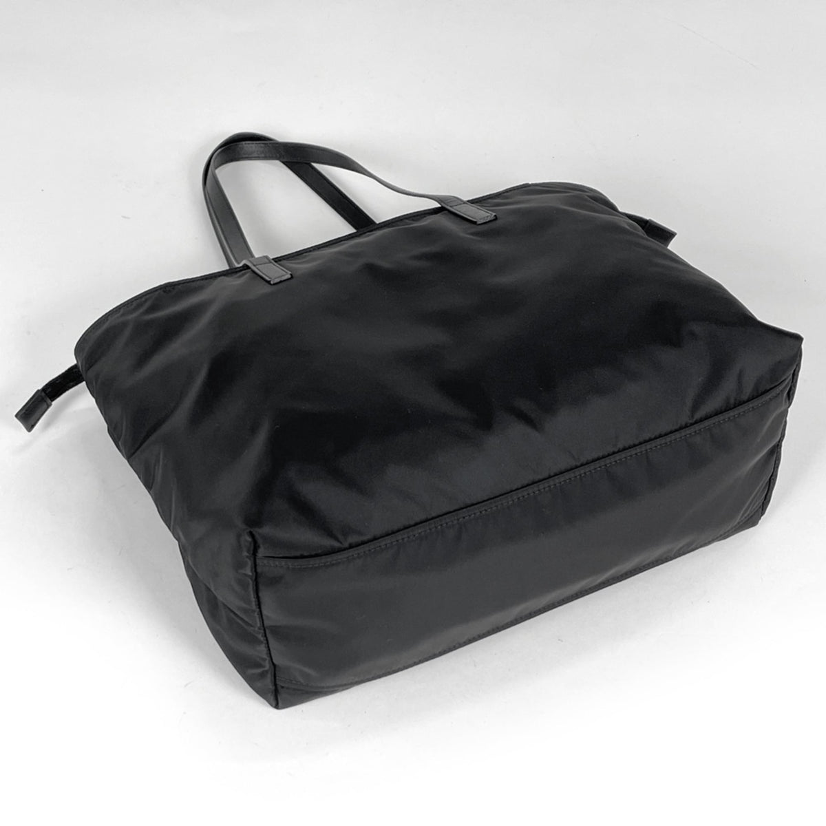 Prada Black Nylon Leather Tote Bag (Pre-Owned)