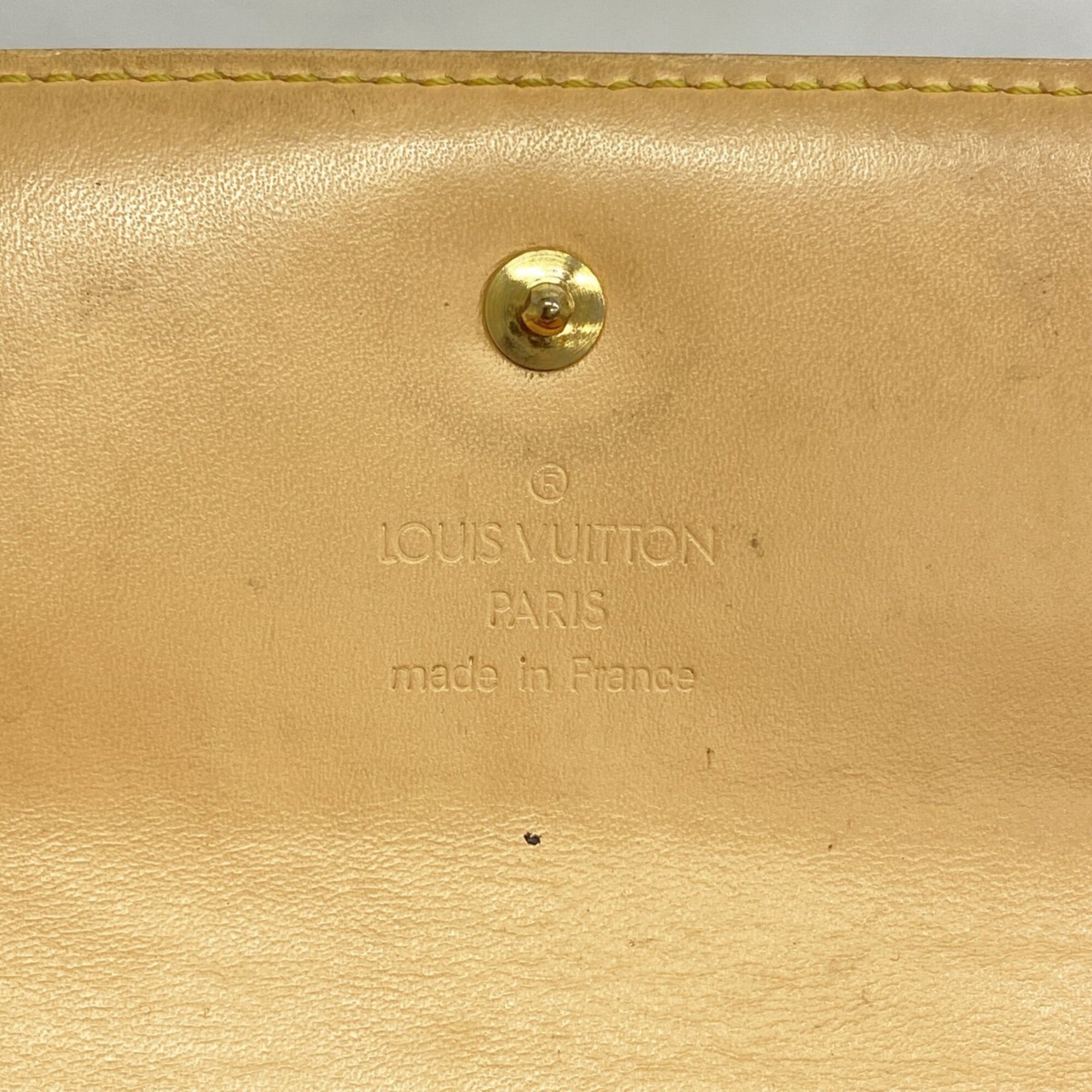 Louis Vuitton Blanc Long Wallet (Tri-Fold) (Pre-Owned)
