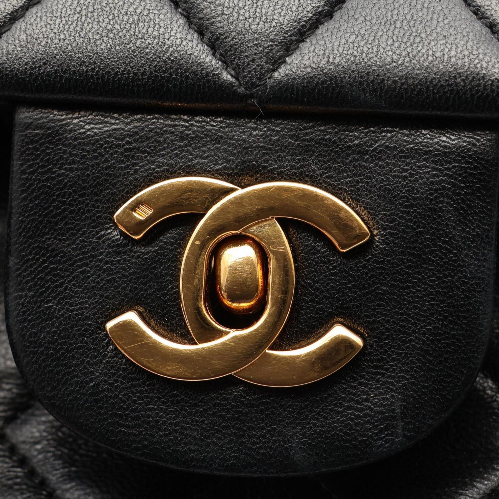 Chanel Black Leather Handbag Shoulder Bag (Pre-Owned)