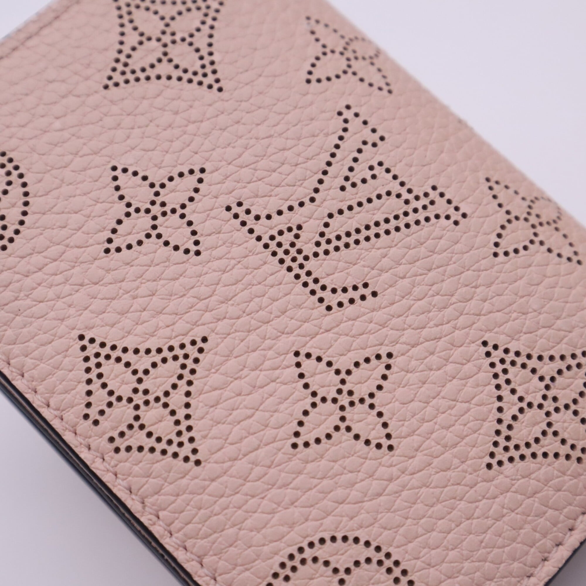 Louis Vuitton Mahina Pink Leather Wallet (Bi-Fold) (Pre-Owned)