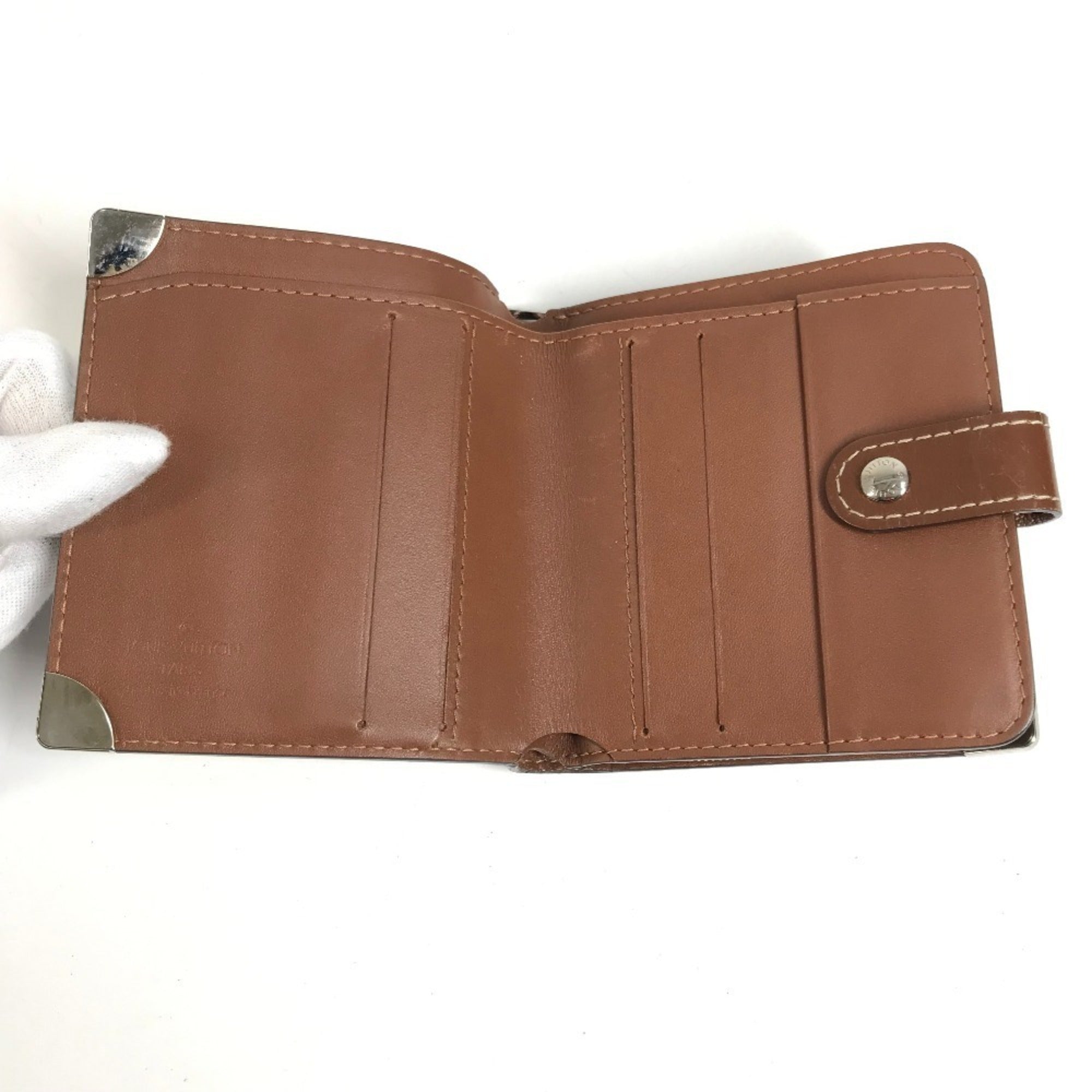 Louis Vuitton Suhali Brown Suhali Leather Wallet (Bi-Fold) (Pre-Owned)