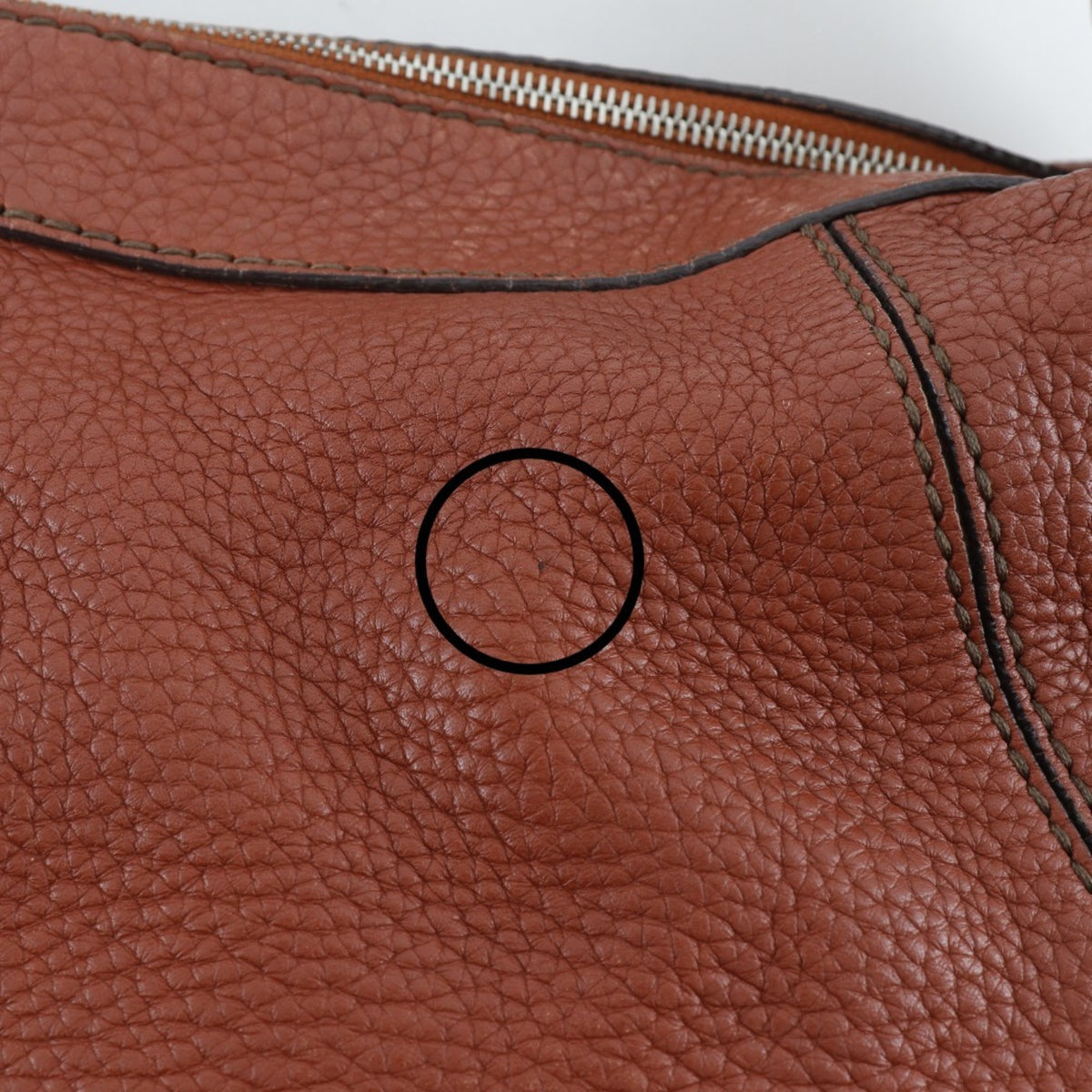 Tod's Brown Leather Shoulder Bag (Pre-Owned)