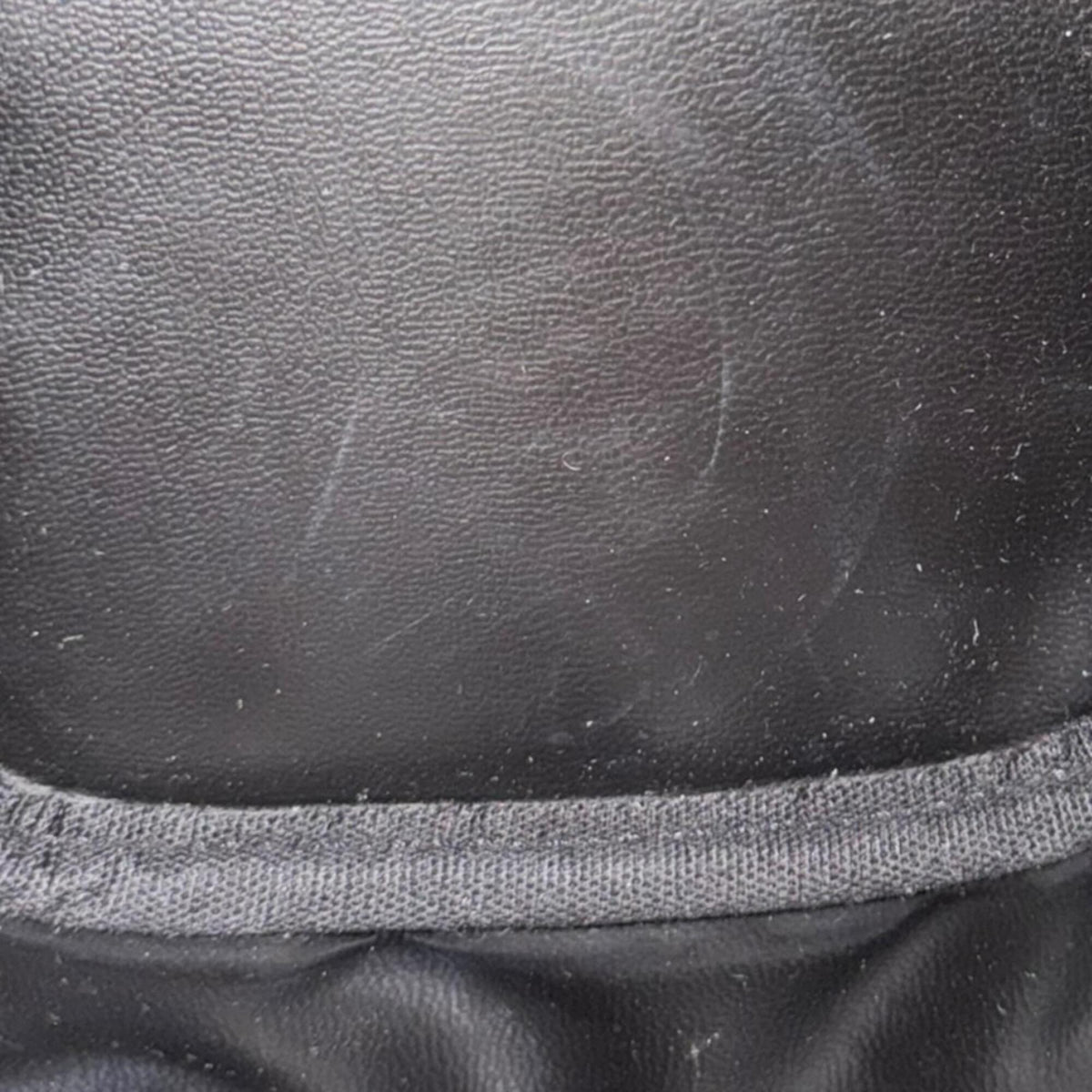 Chanel Black Grained Calfskin Handbag (Pre-Owned)