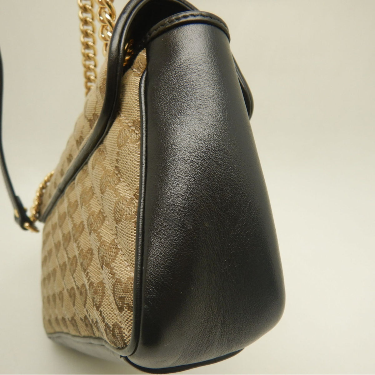 Gucci Beige Gg Canvas Leather Shoulder Bag (Pre-Owned)
