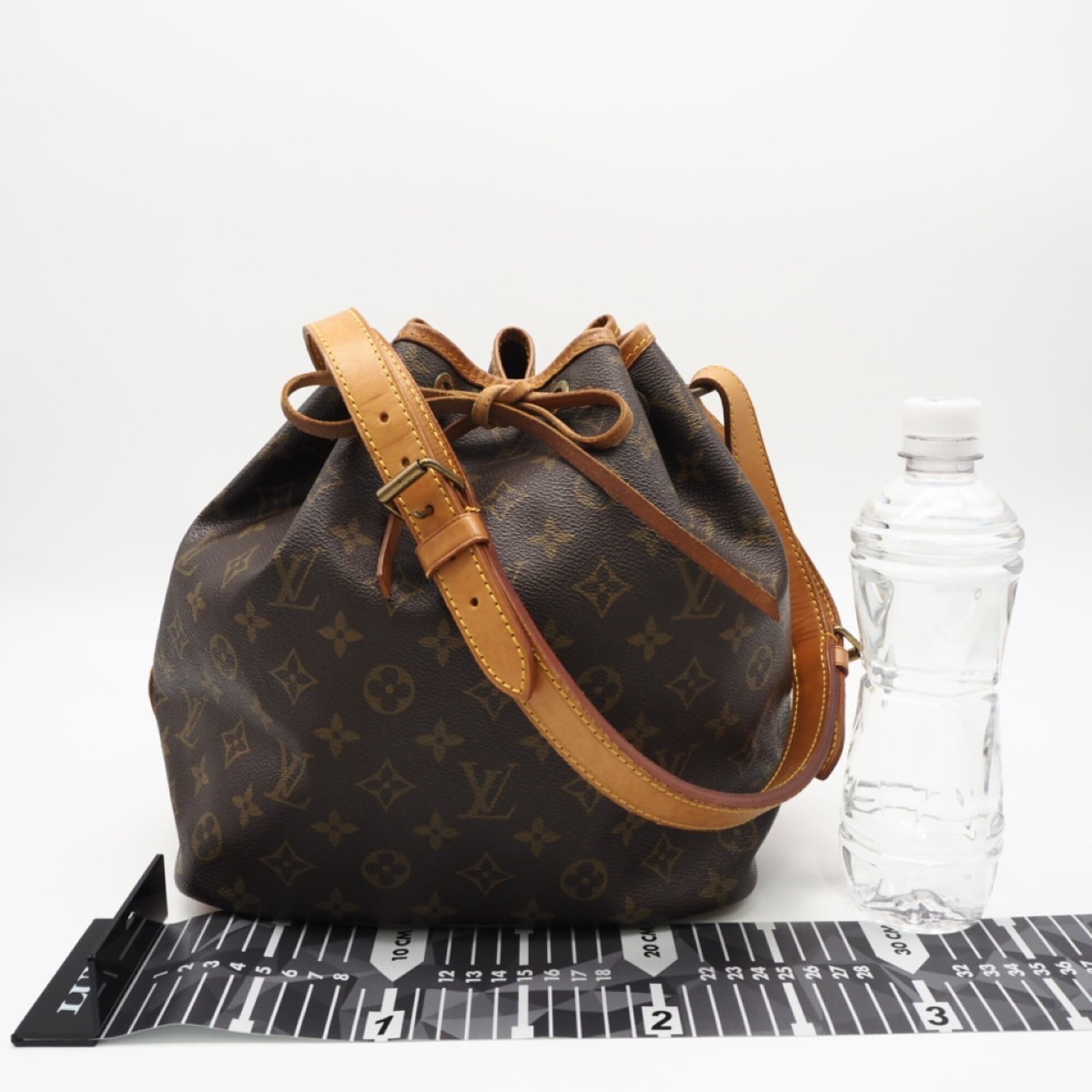 Louis Vuitton Brown Coated Canvas Leather Shoulder Bag (Pre-Owned)