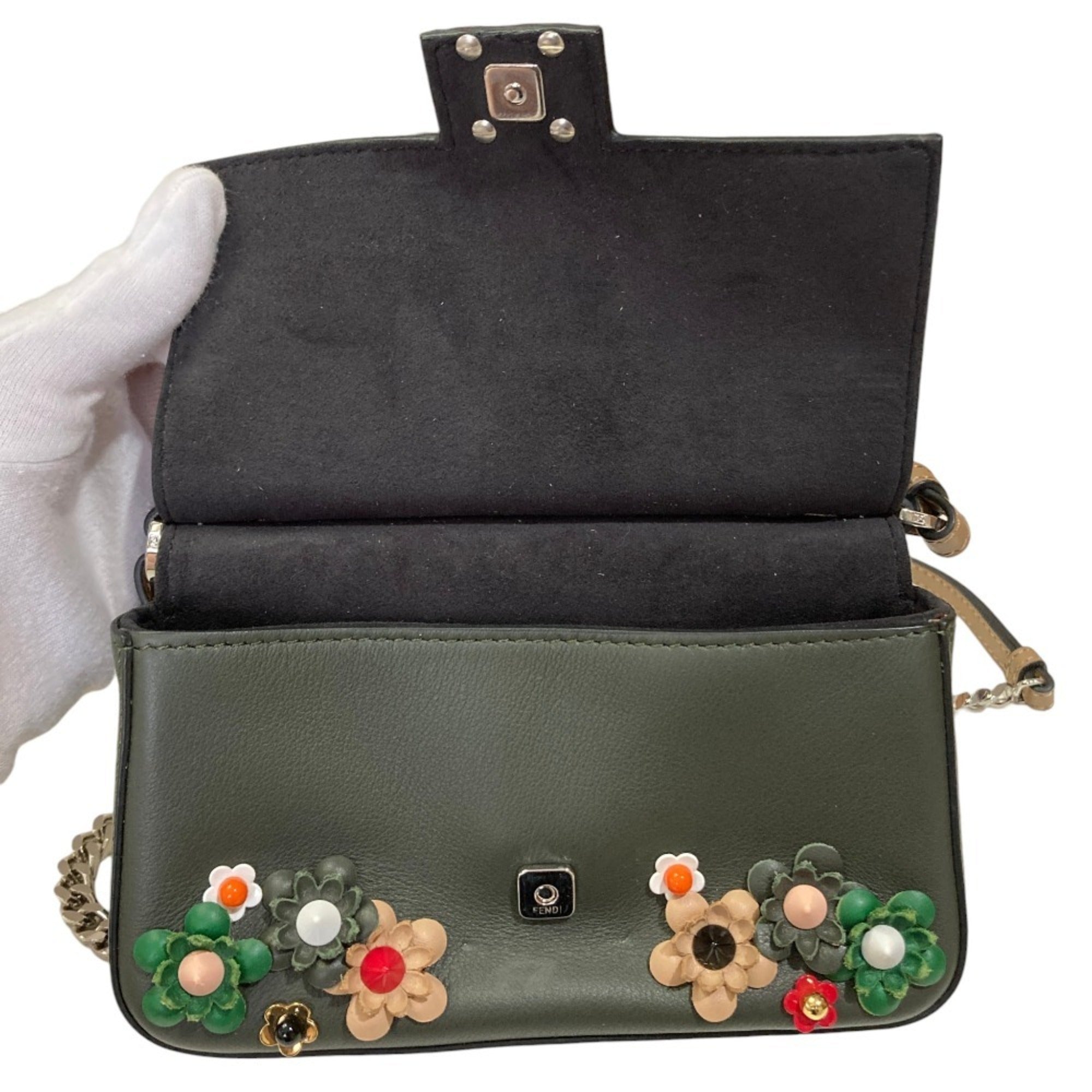 Fendi Khaki Shoulder Bag (Pre-Owned)