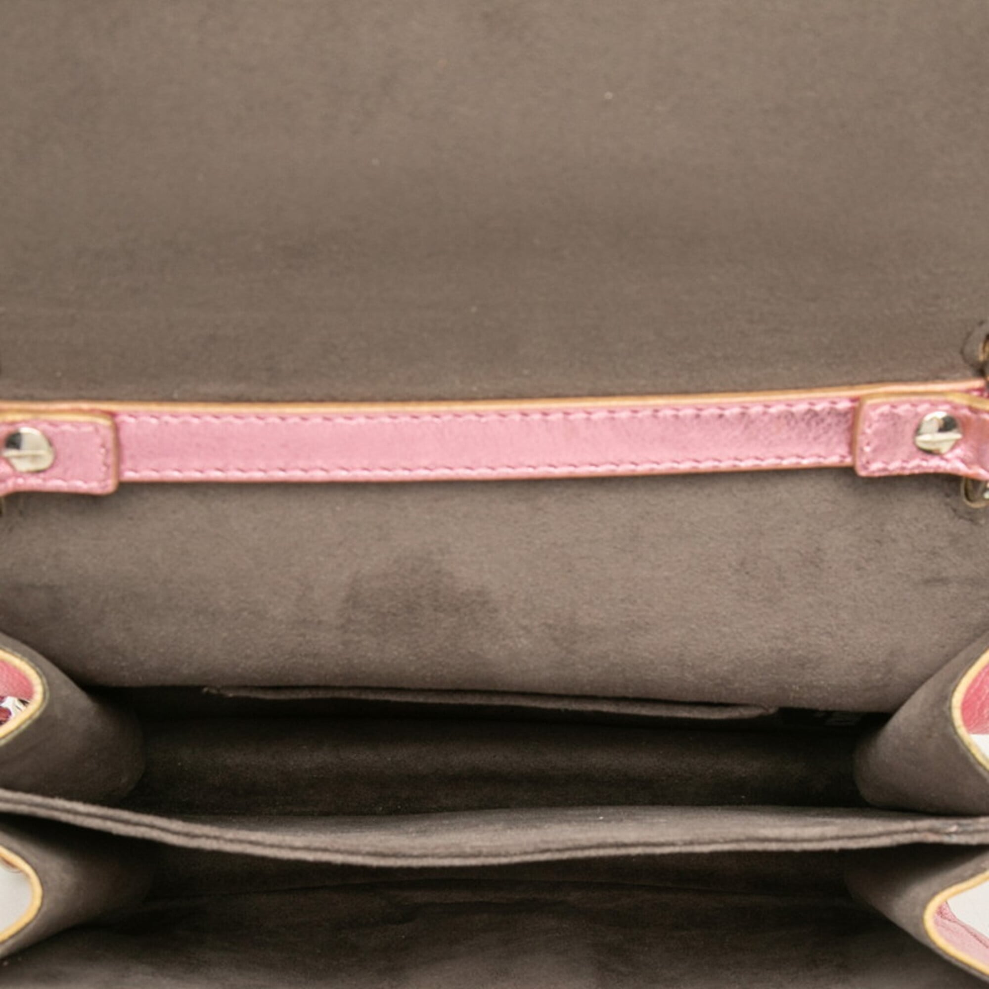 Fendi Metallic Pink Leather Shoulder Bag (Pre-Owned)