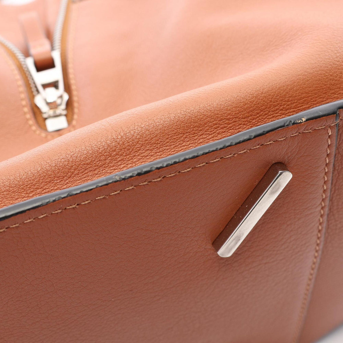 Loewe Brown Leather Handbag (Pre-Owned)
