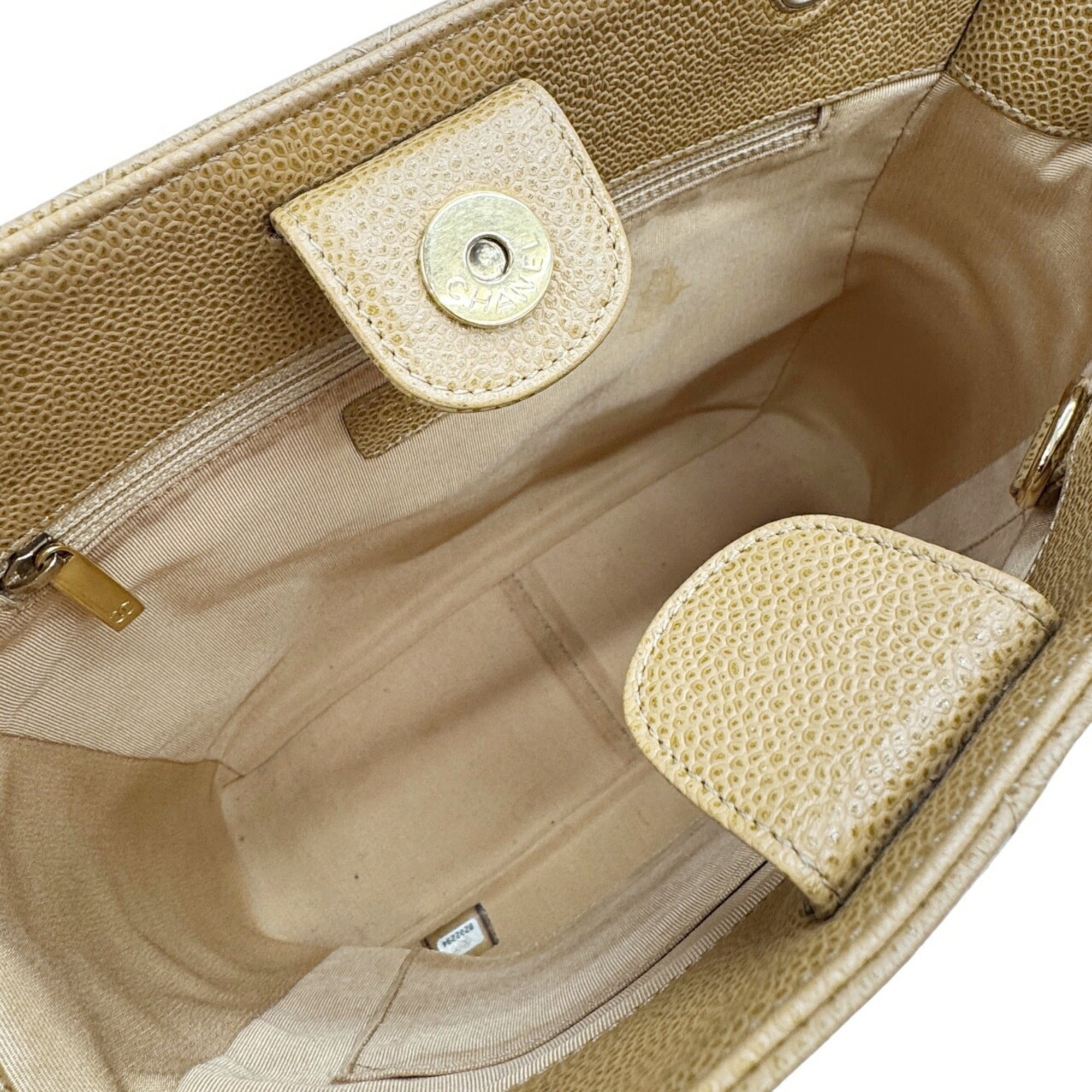 Chanel Beige Grained Calfskin Tote Bag (Pre-Owned)