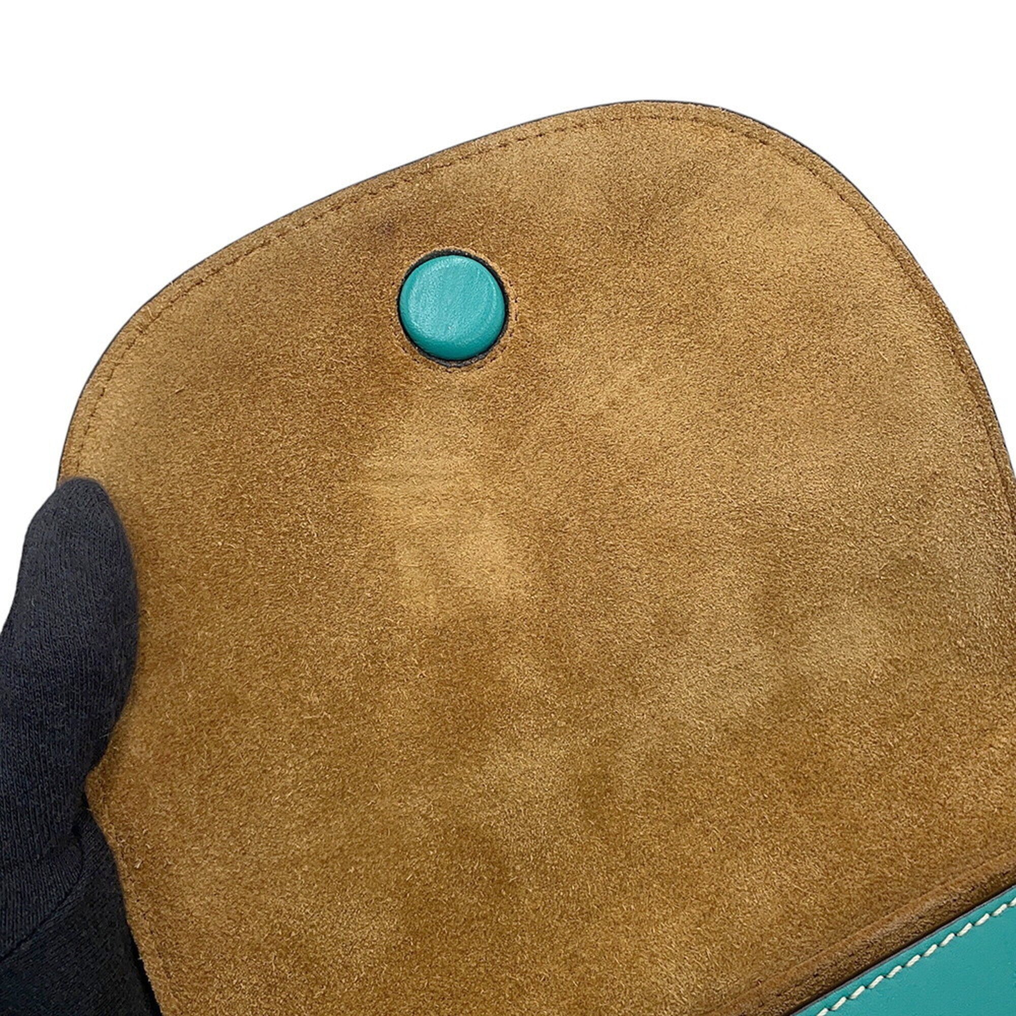 Loewe Green Leather Handbag Sling Bag (Pre-Owned)