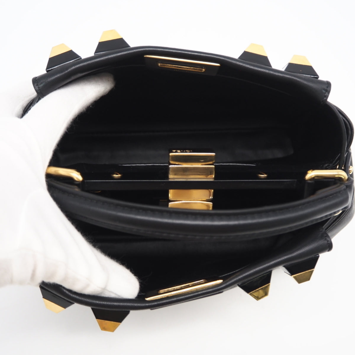 Fendi Black Leather Handbag (Pre-Owned)