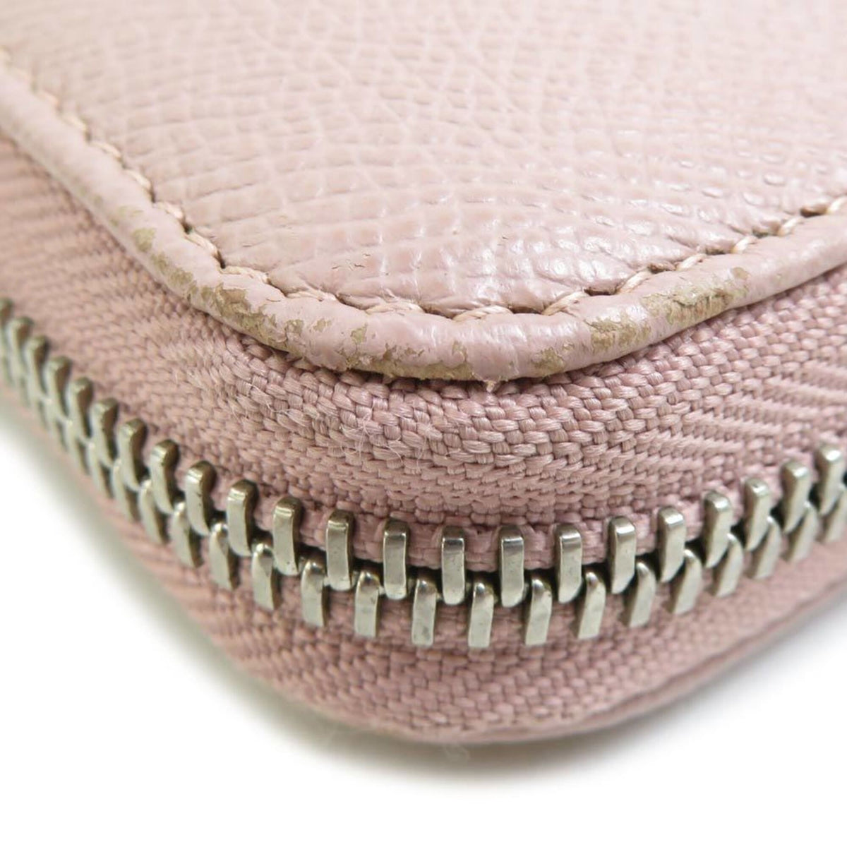 Bvlgari Light Pink Leather Long Wallet (Bi-Fold) (Pre-Owned)