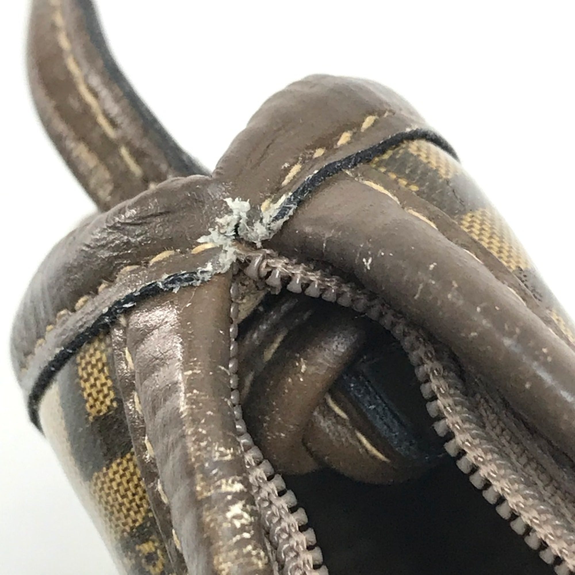 Fendi Brown Other Shoulder Bag (Pre-Owned)