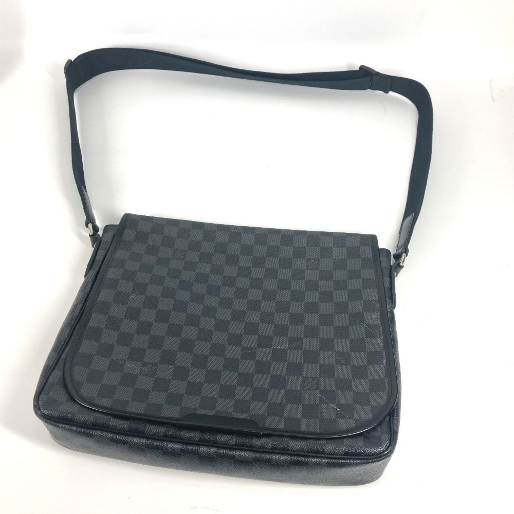Louis Vuitton Damier Graphite Black Damier Graphite Messenger Bag Shoulder Bag (Pre-Owned)