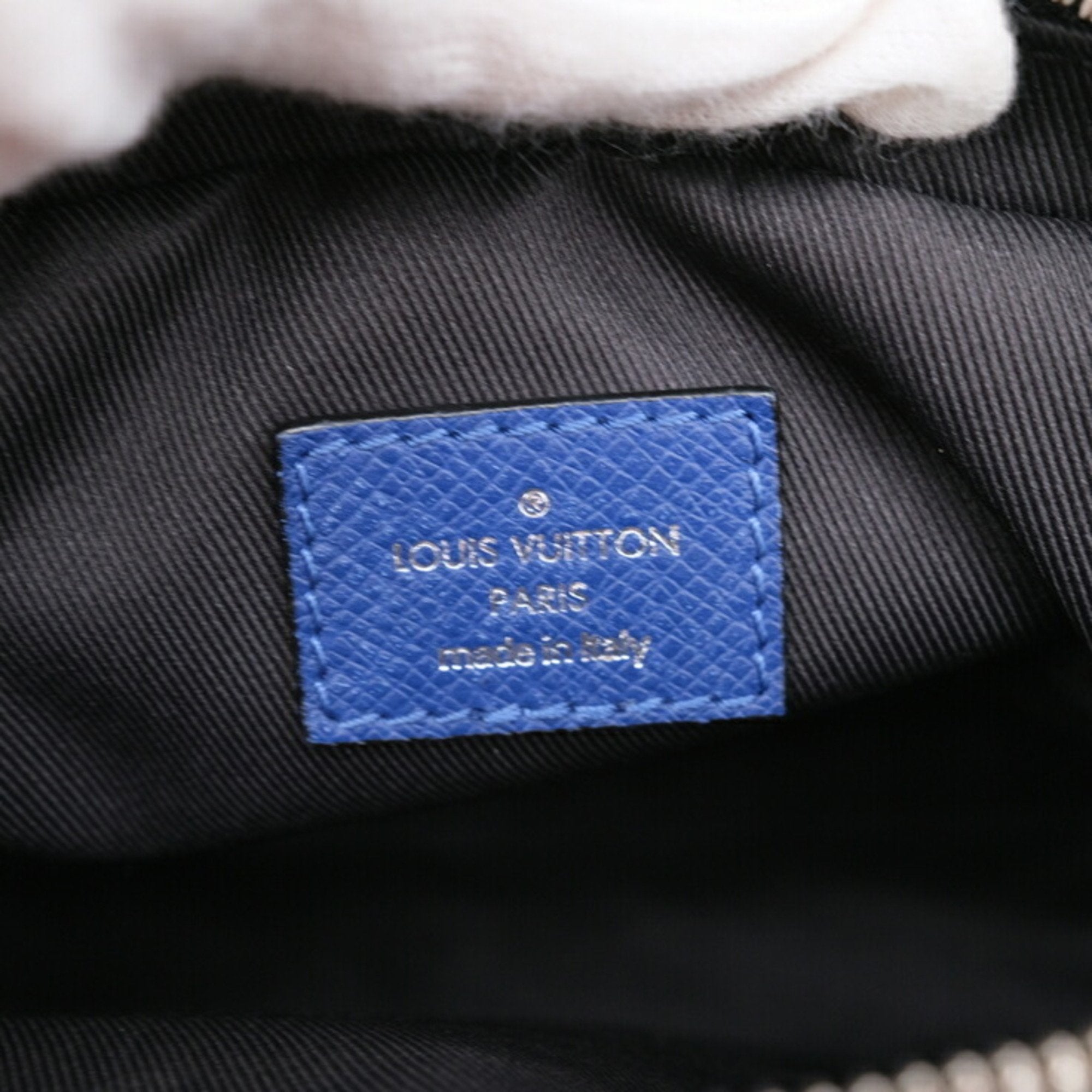 Louis Vuitton Blue Taiga Leather Sling Bag (Pre-Owned)