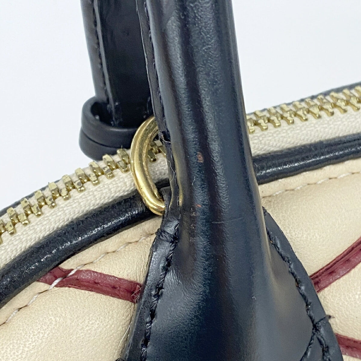 Louis Vuitton Natural Handbag (Pre-Owned)