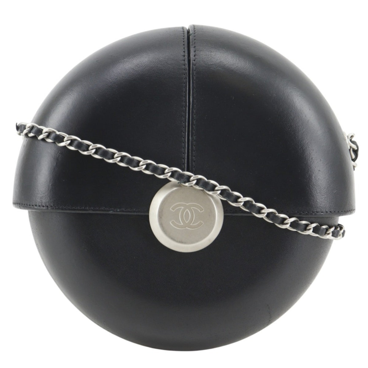 Chanel Black Leather Shoulder Bag (Pre-Owned)