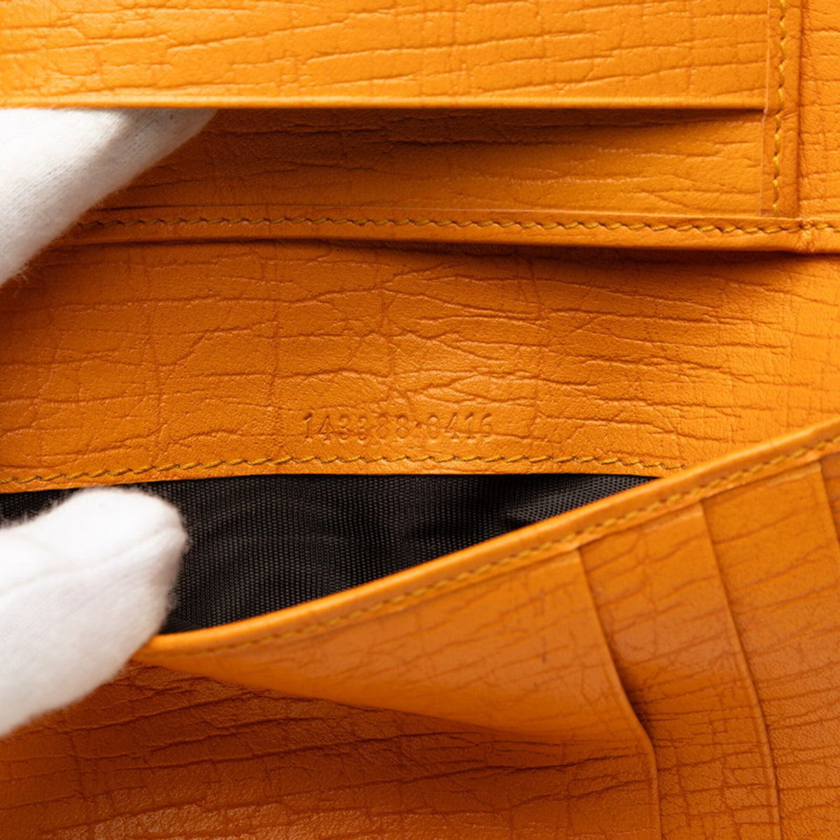 Gucci Orange Yellow Leather Wallet (Bi-Fold) (Pre-Owned)