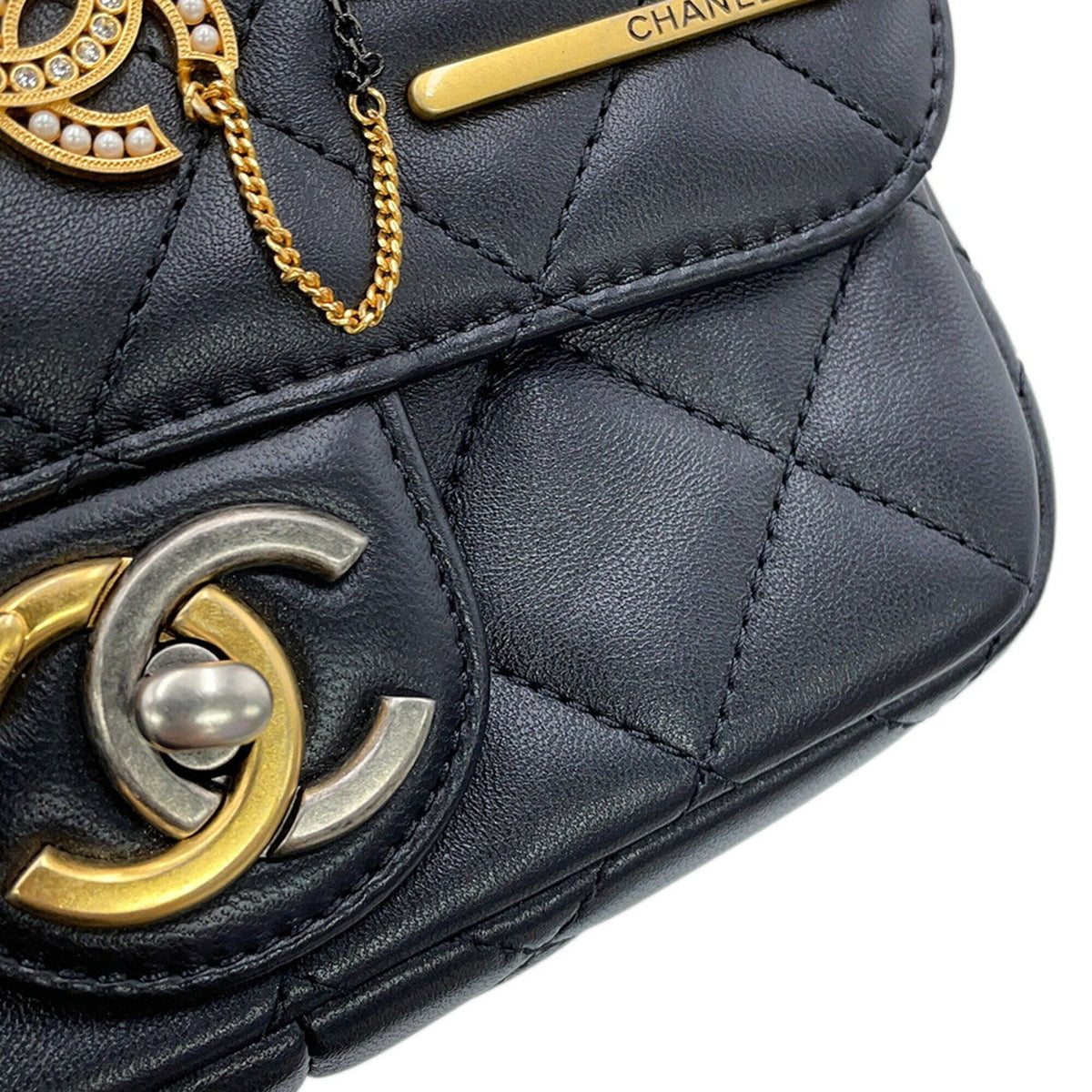 Chanel Black Rhinestone Handbag Shoulder Bag (Pre-Owned)