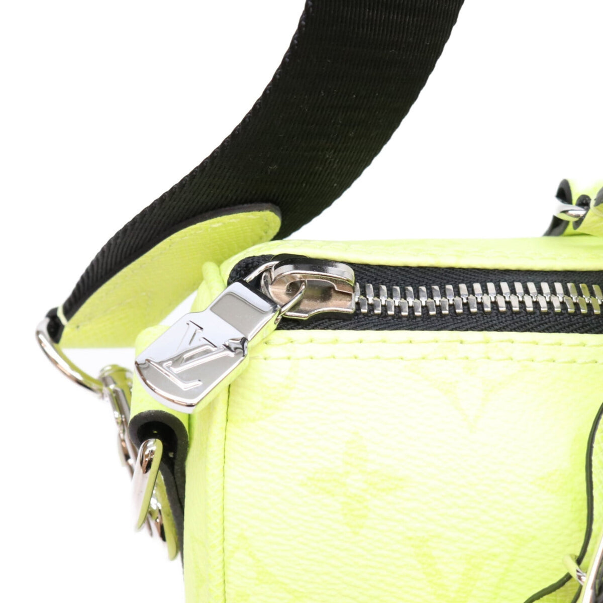 Louis Vuitton Yellow Taigarama Shoulder Bag (Pre-Owned)