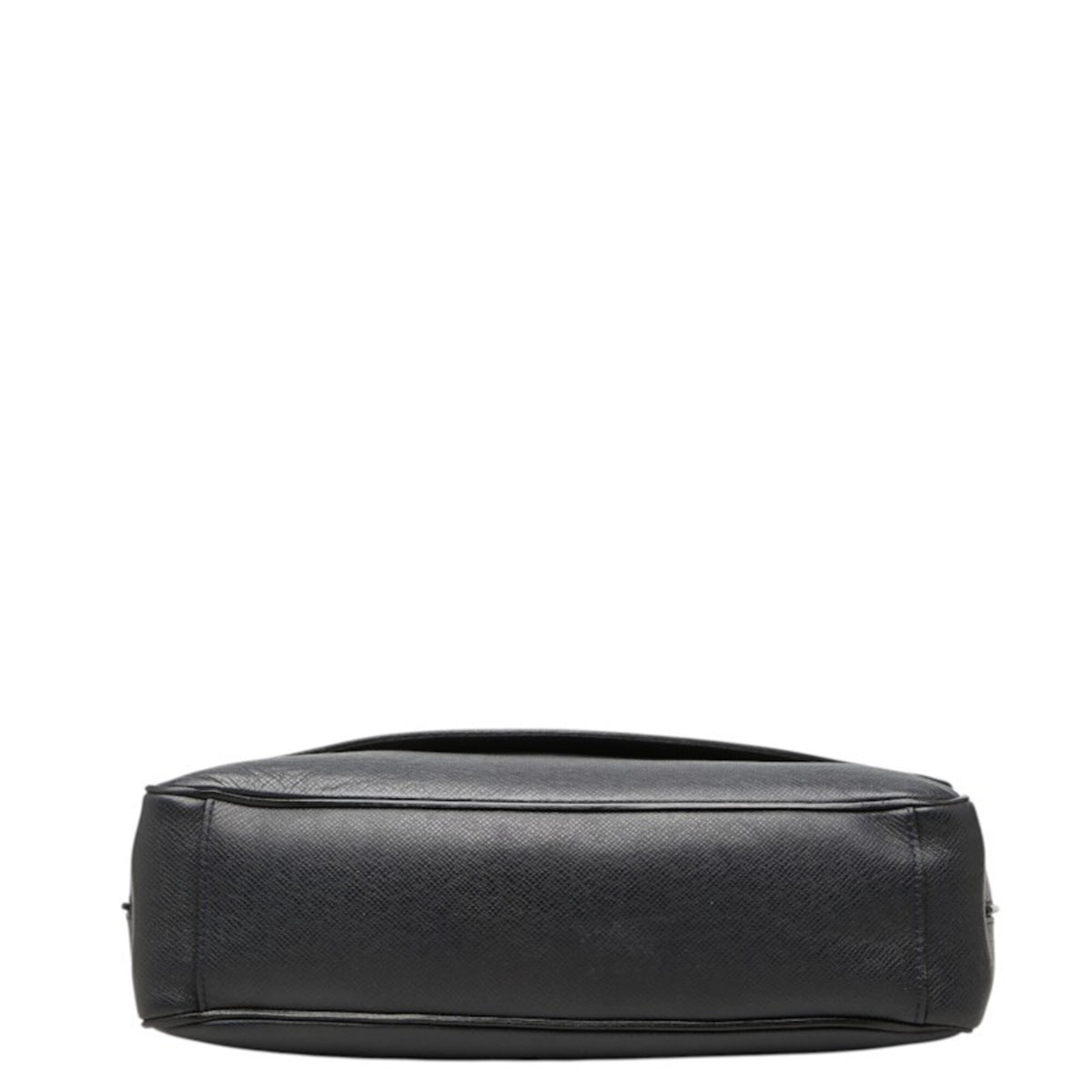 Louis Vuitton Taiga Navy Leather Messenger Bag Shoulder Bag (Pre-Owned)