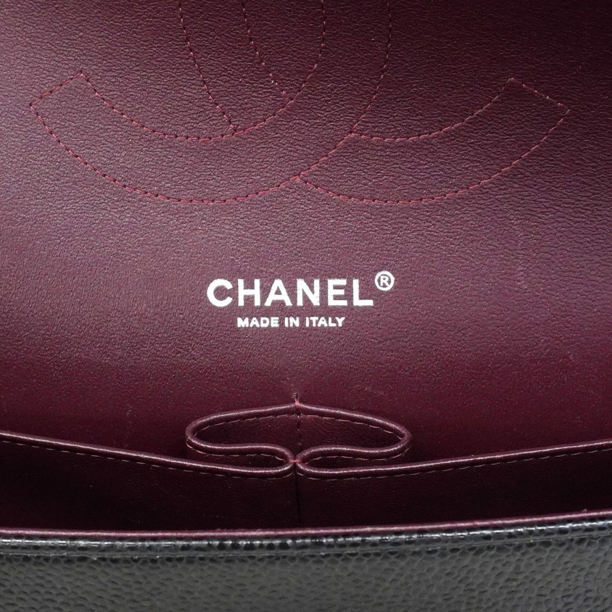 Chanel Black Grained Calfskin Shoulder Bag (Pre-Owned)