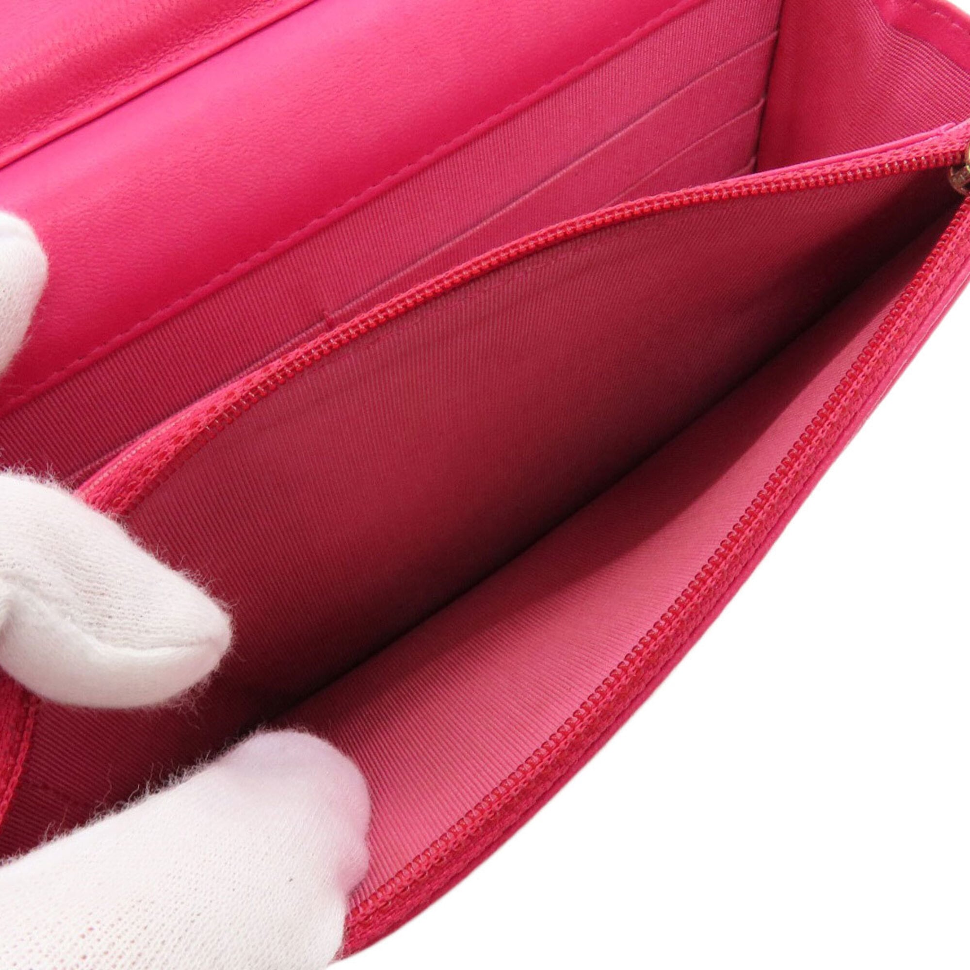 Chanel Pink Leather Shoulder Bag (Pre-Owned)