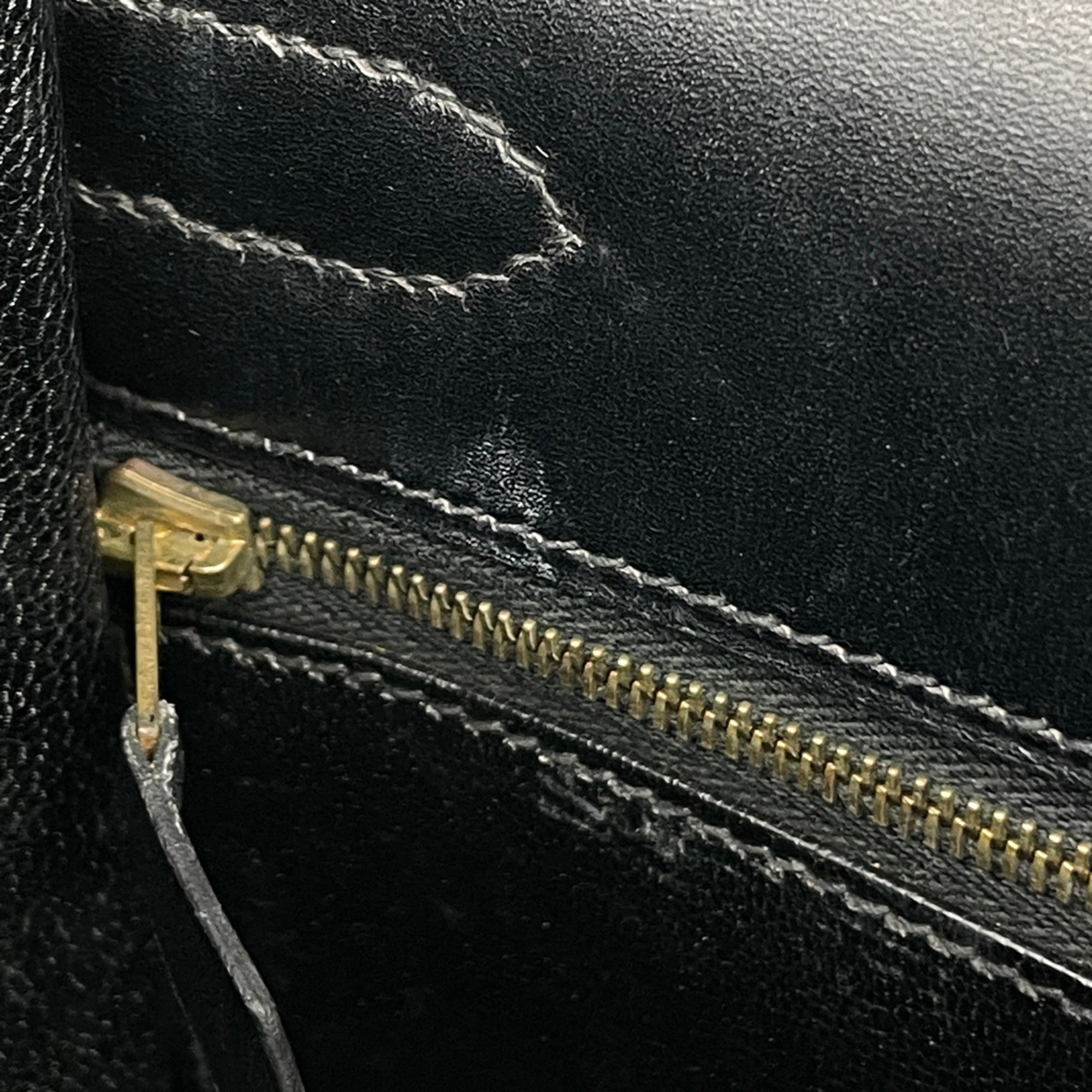 Hermes Black Box Calf Leather Handbag (Pre-Owned)