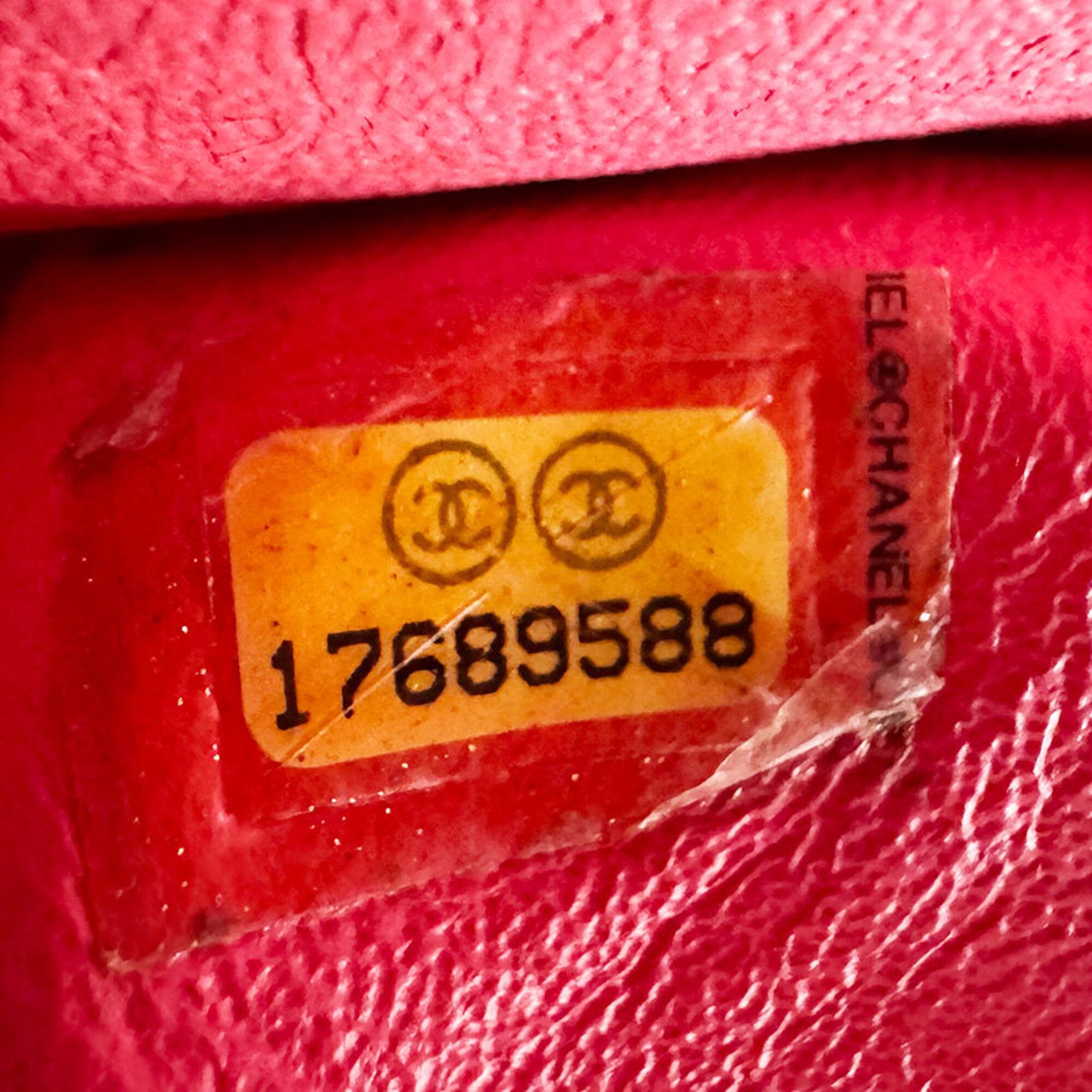 Chanel Coral Pink Patent Leather Shoulder Bag (Pre-Owned)